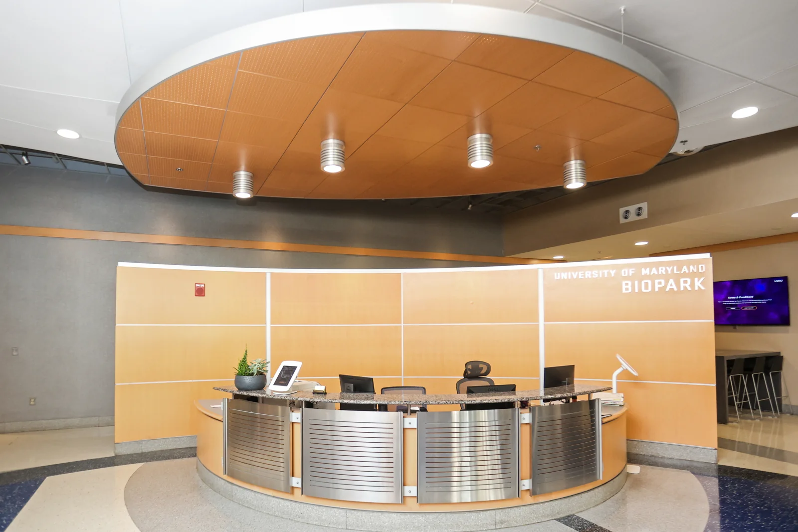 800 W Baltimore St - The BioPark Building Two — Lease in Baltimore, MD, photo 2 of 2