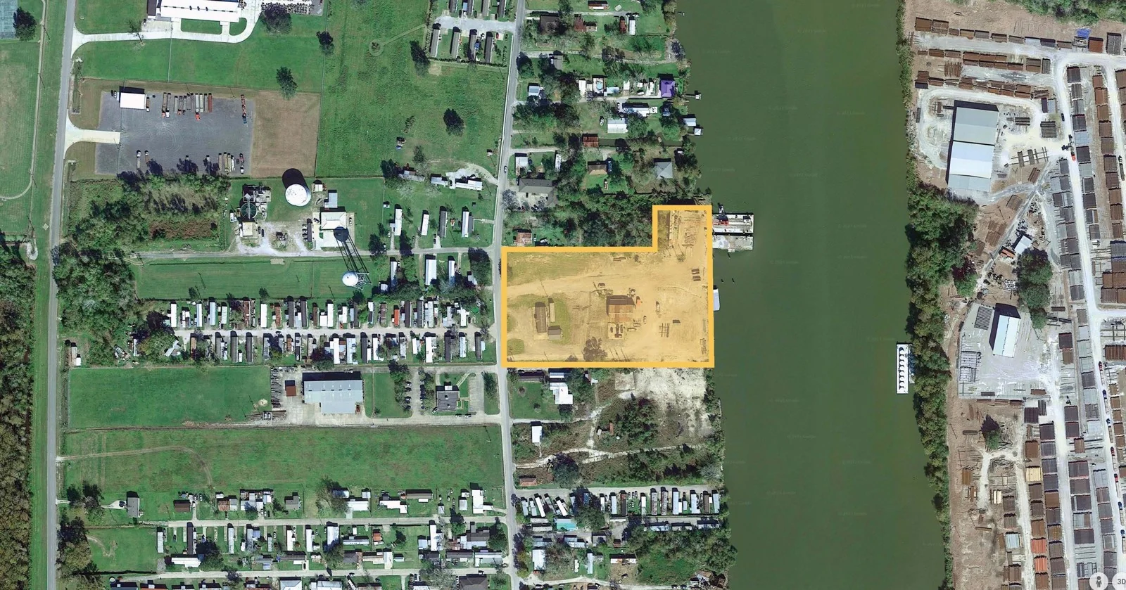 2914-2916 Lake Palourde Rd — Sale in Morgan City, LA, photo 1 of 1