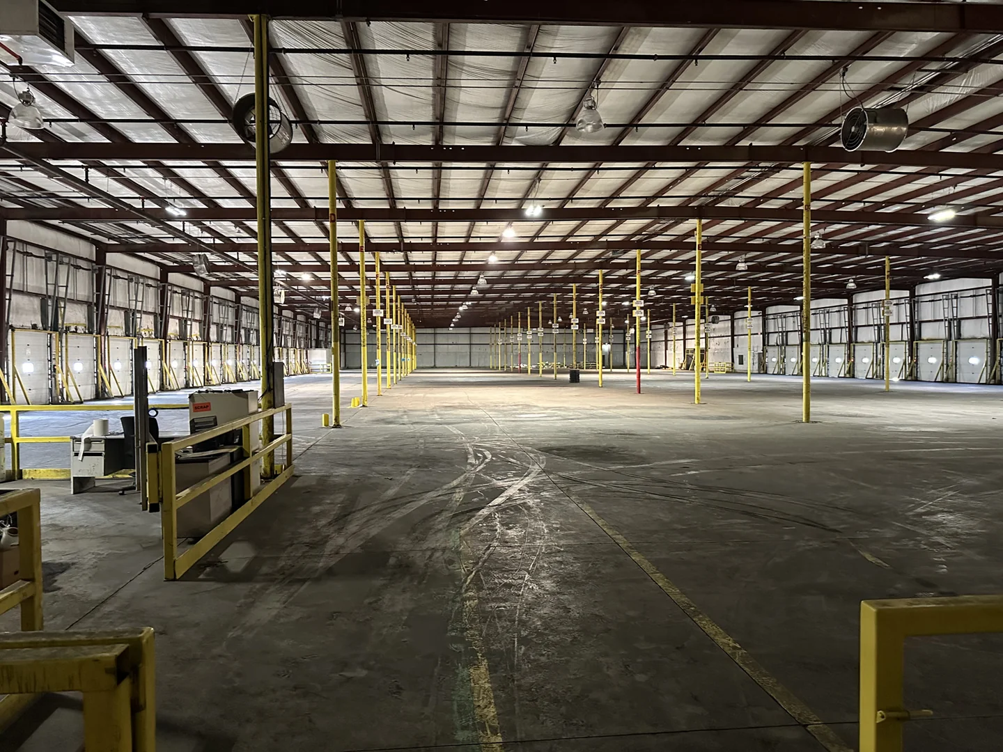 Industrial in Waterloo, IA — Sale in Waterloo, IA, photo 4 of 8