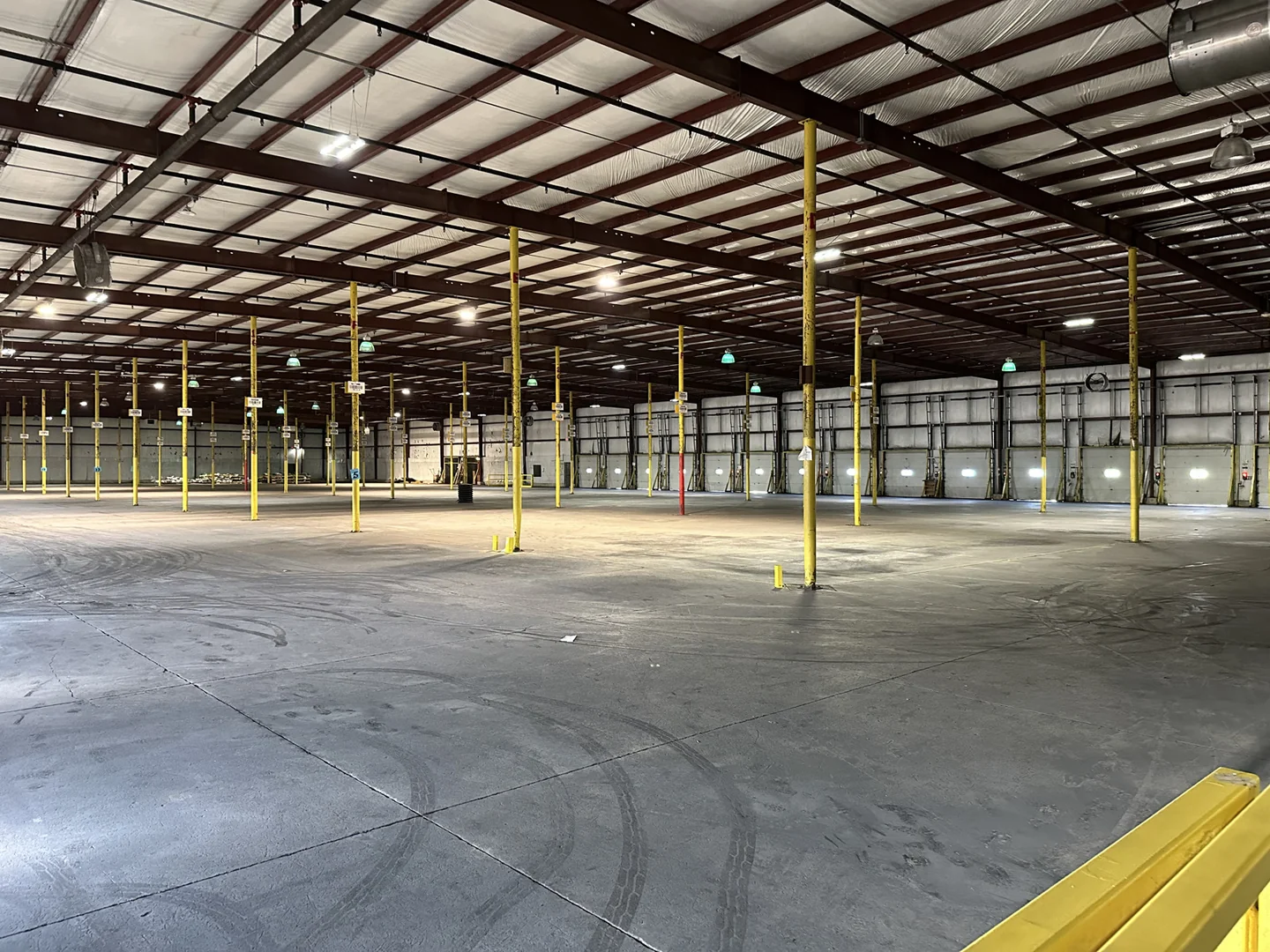 Industrial in Waterloo, IA — Sale in Waterloo, IA, photo 6 of 8