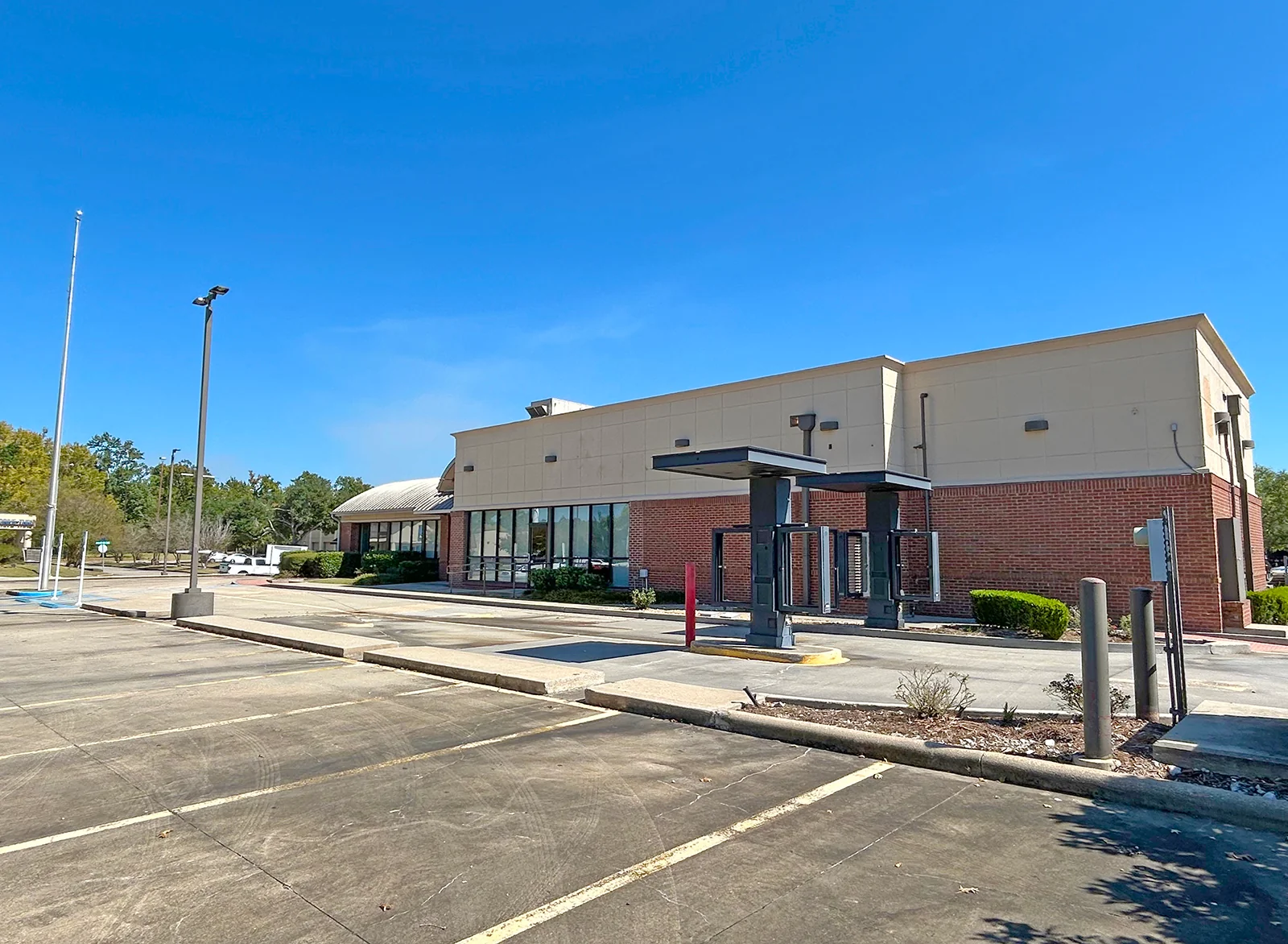 Former Chick-fil-A - Lafayette, LA — Sale in Lafayette, LA, photo 4 of 5