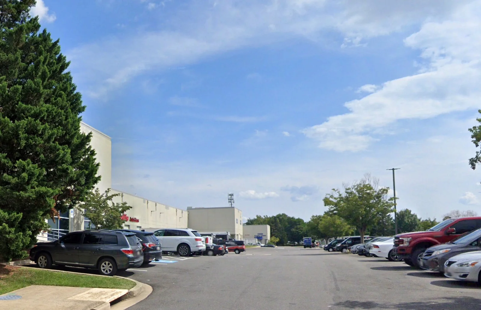 Hampton South Business Center — Lease in Capitol Heights, MD, photo 1 of 1