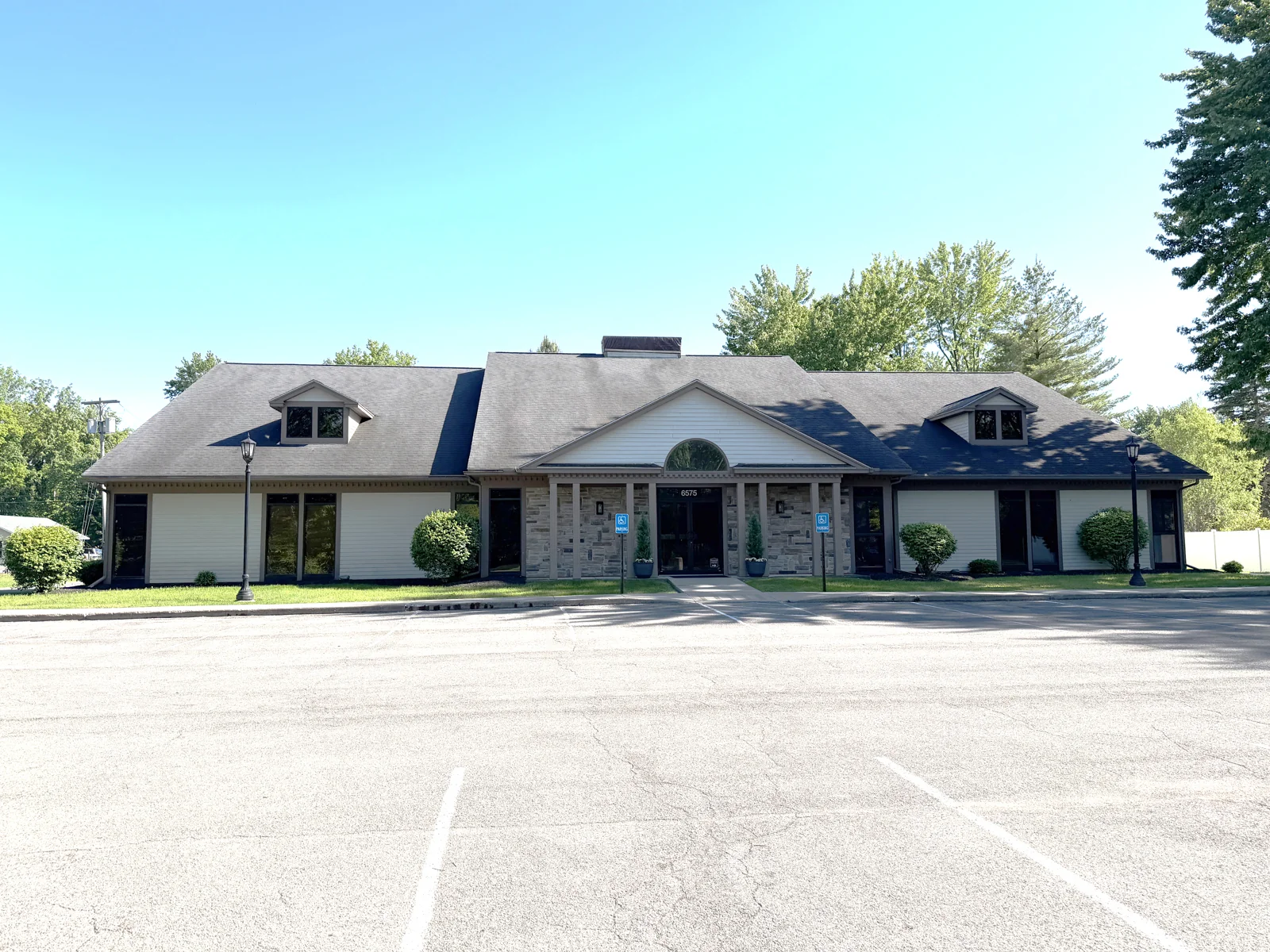Office in East Syracuse, NY — Lease in East Syracuse, NY, photo 4 of 7