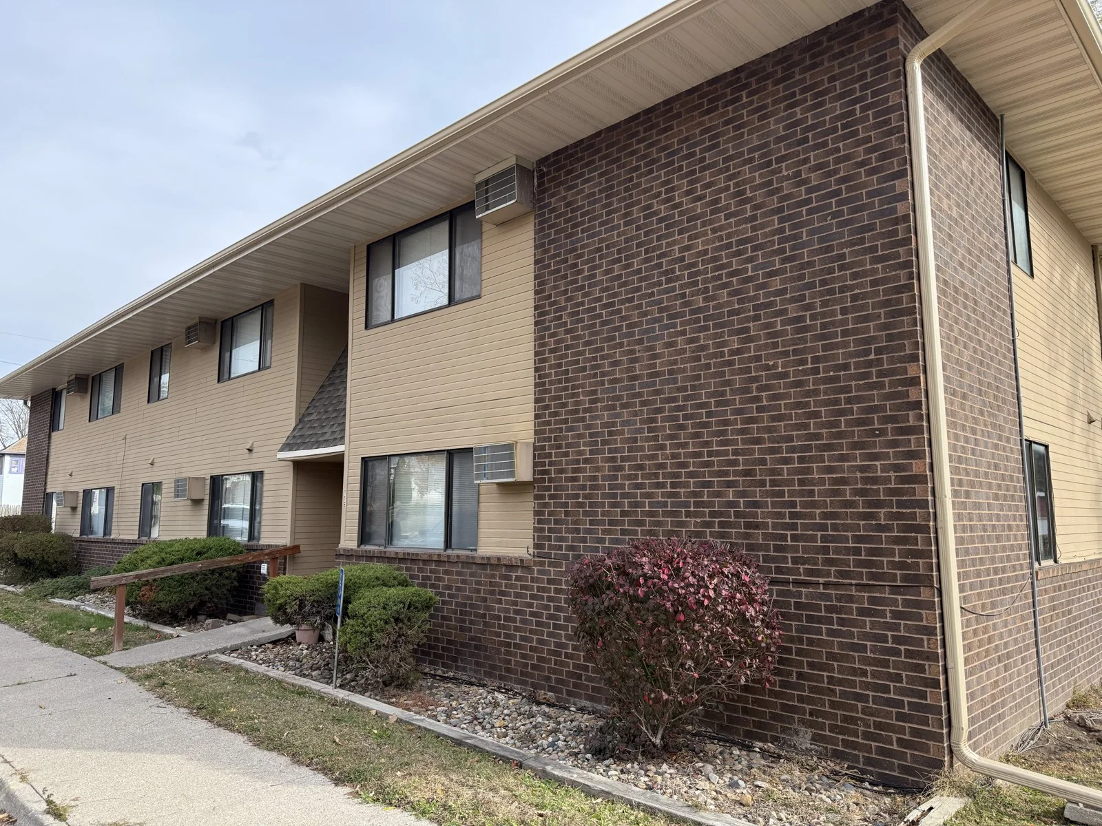 Community Terrace Apartments — Sale in Newton, IA, photo 5 of 5