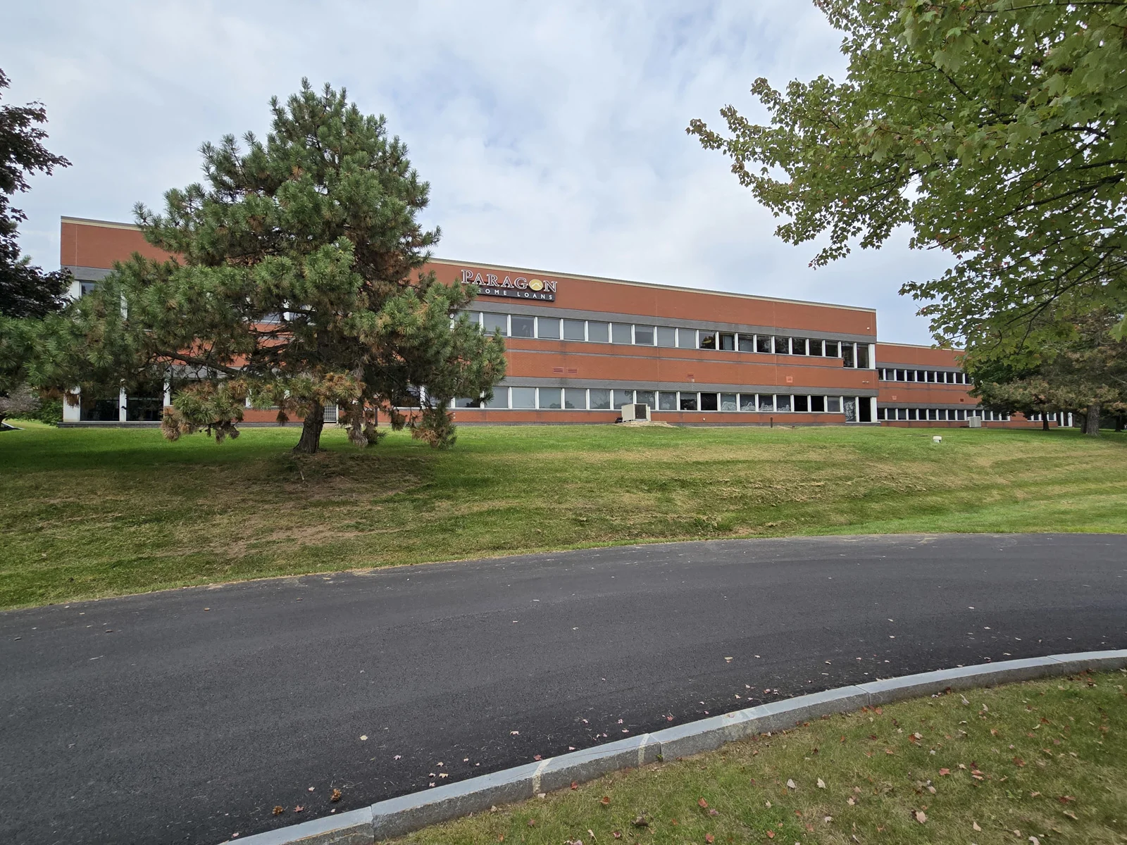 Office in Liverpool, NY — Lease in Liverpool, NY, photo 2 of 8