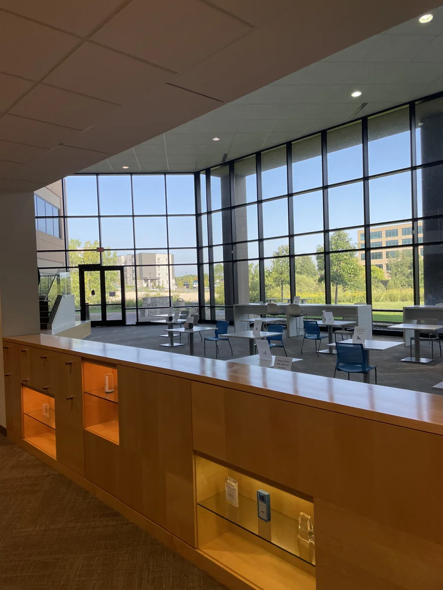 Office in Plymouth, MN — Sale in Plymouth, MN, photo 2 of 5