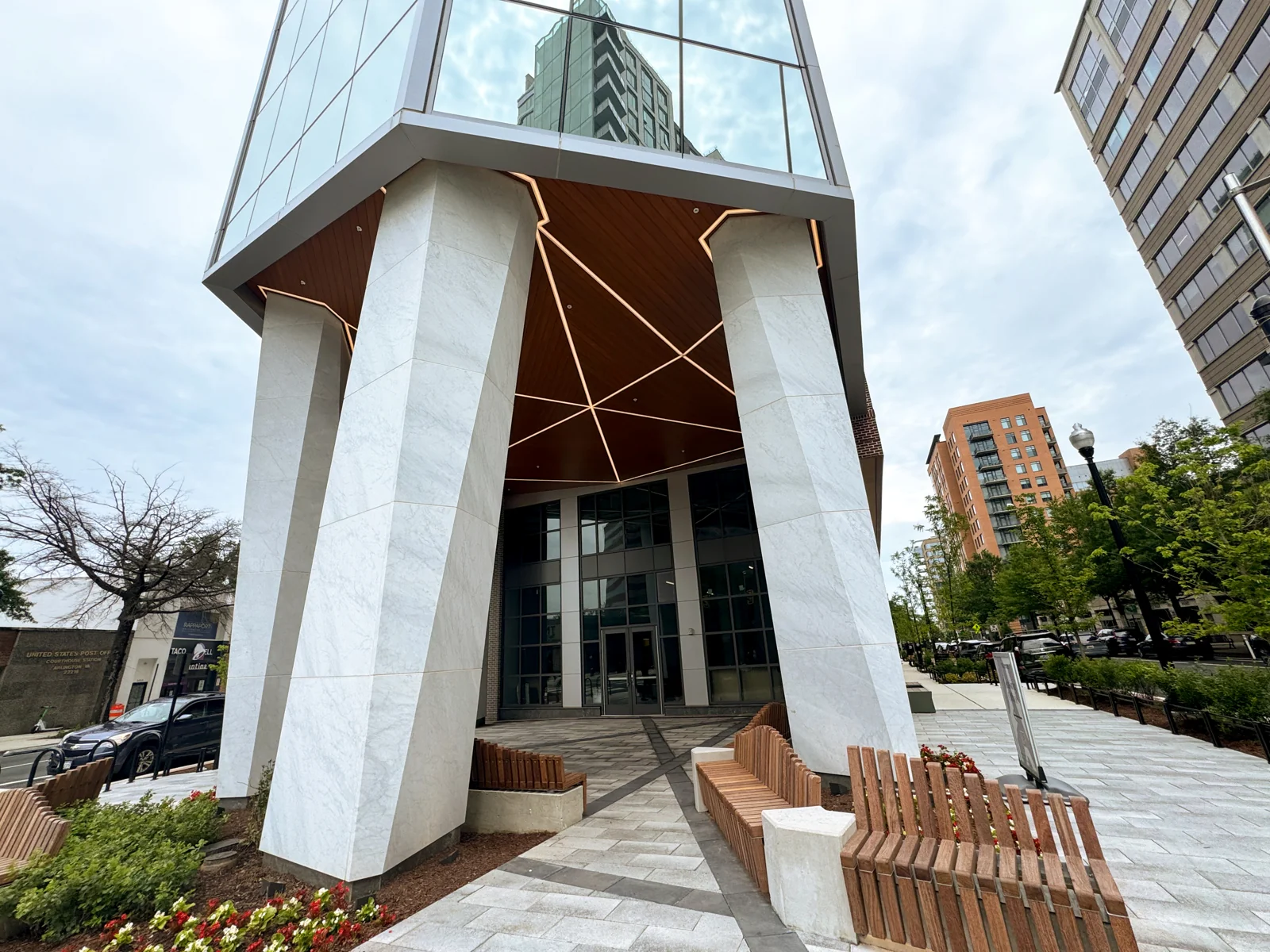 The Wendy — Lease in Arlington, VA, photo 3 of 4
