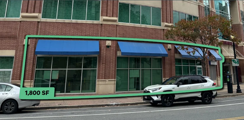 Courthouse Station — Lease in Arlington, VA, photo 2 of 7