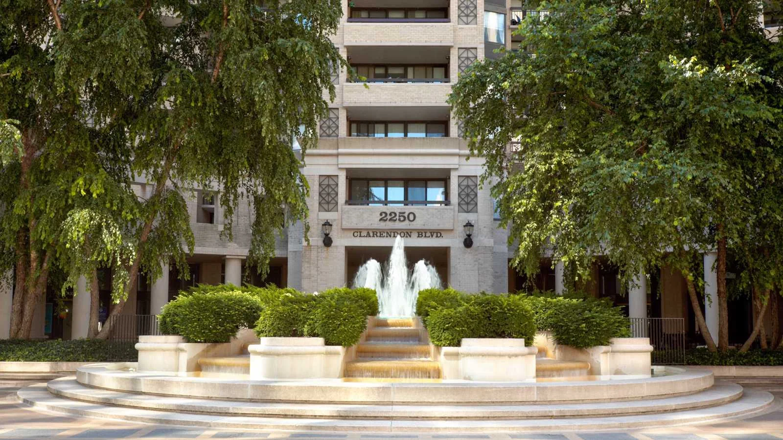 Courthouse Plaza — Lease in Arlington, VA, photo 1 of 1