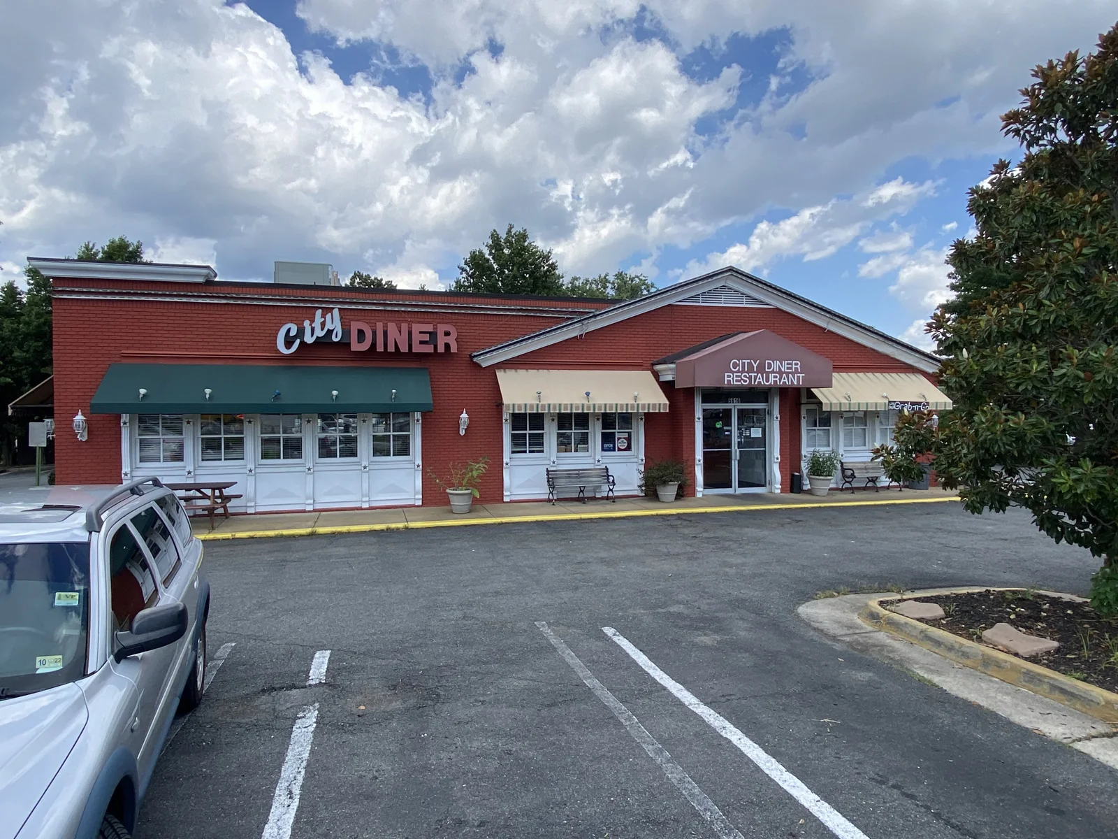 5616 Leesburg Pike — Lease in Falls Church, VA, photo 3 of 3