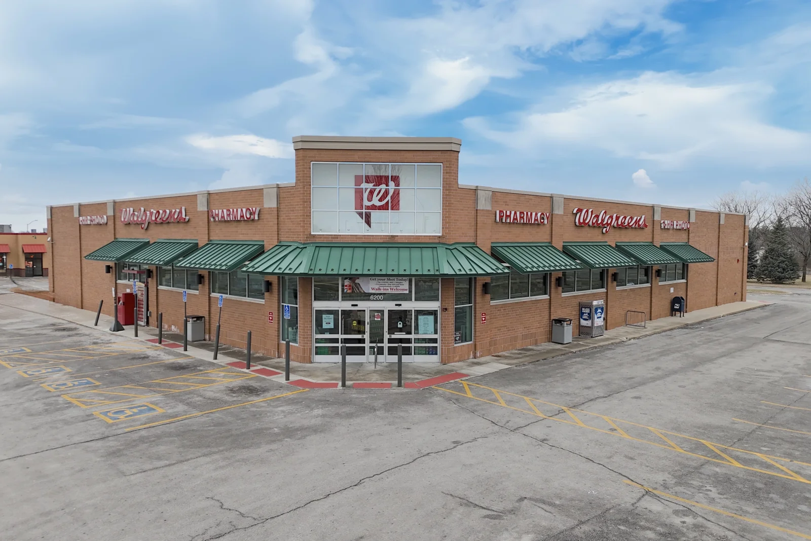 Des Moines Walgreens Investment Opportunity — Sale in Des Moines, IA, photo 2 of 3