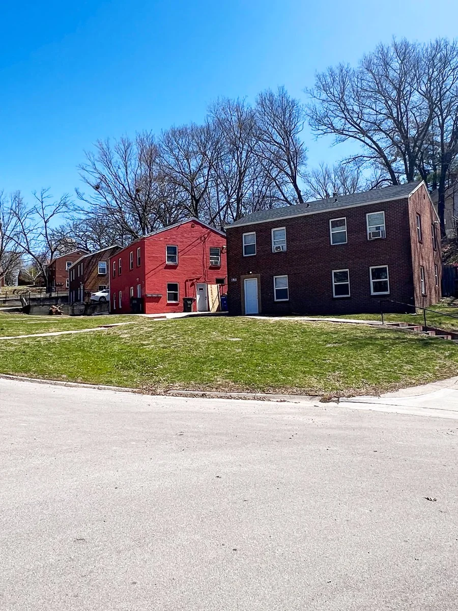 Multifamily in Des Moines, IA — Sale in Des Moines, IA, photo 2 of 8