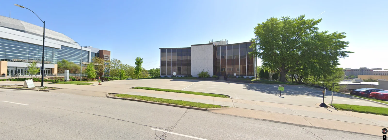 Riverbend Rise — Sale in Des Moines, IA, photo 3 of 8