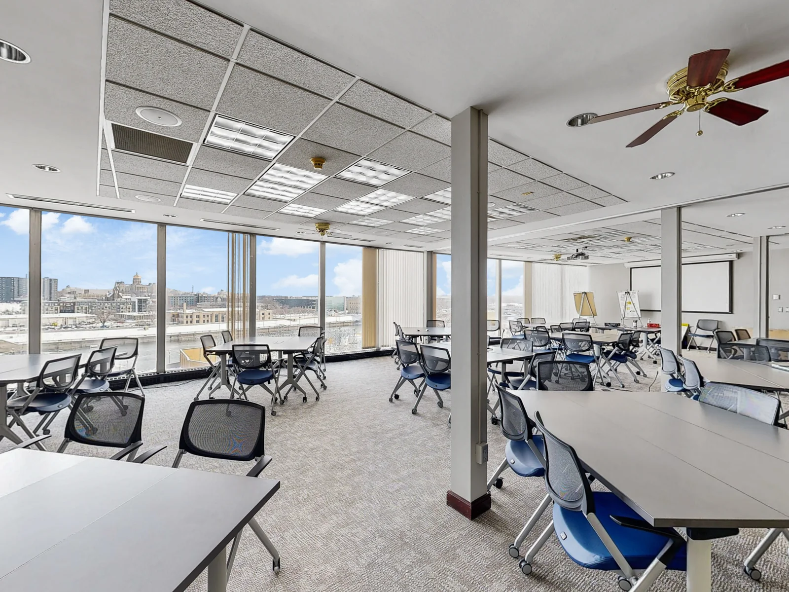 Riverbend Rise — Sale in Des Moines, IA, photo 5 of 8