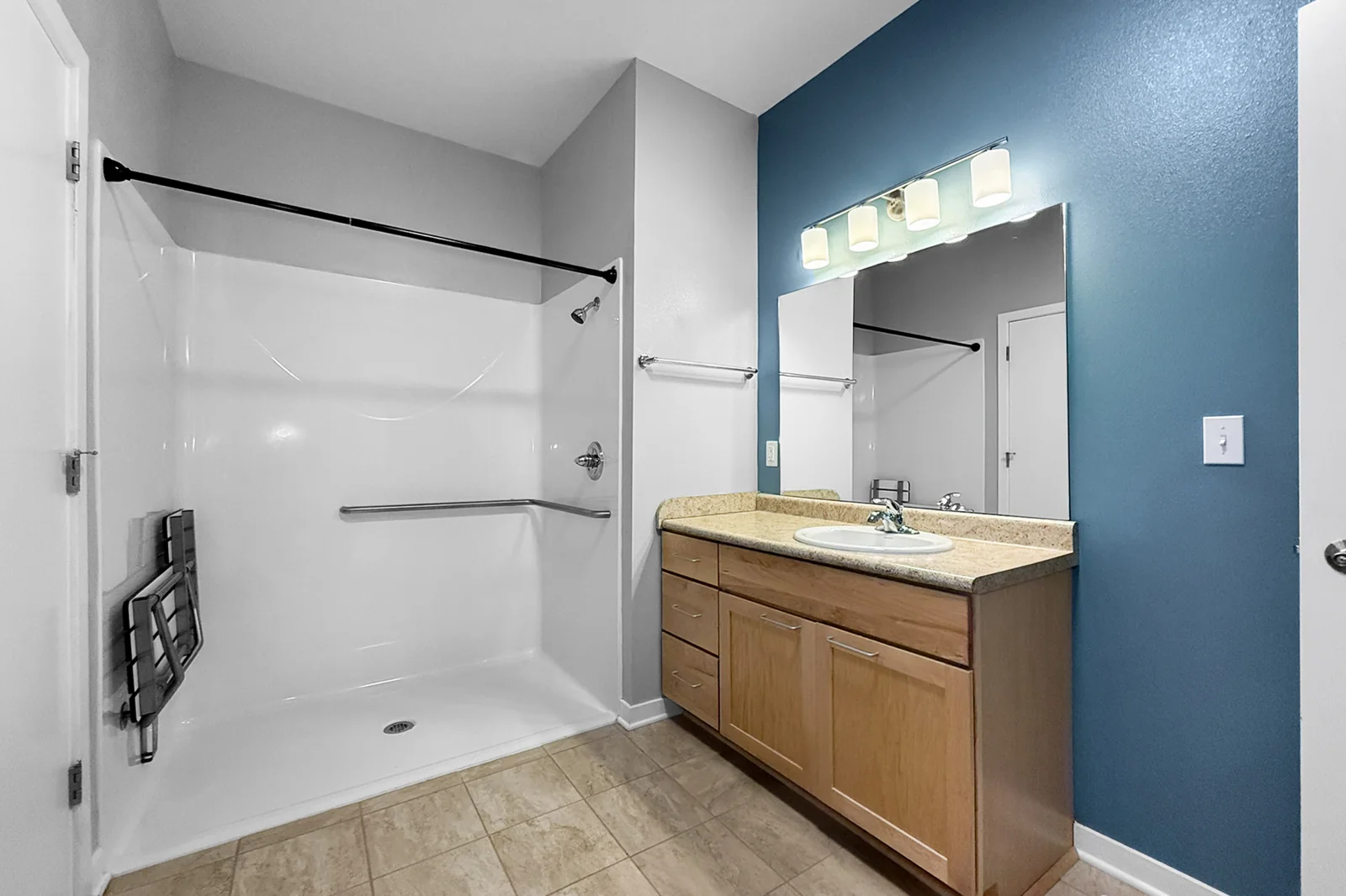 Property in Unknown, XX - photo 26 - Des Moines, IA