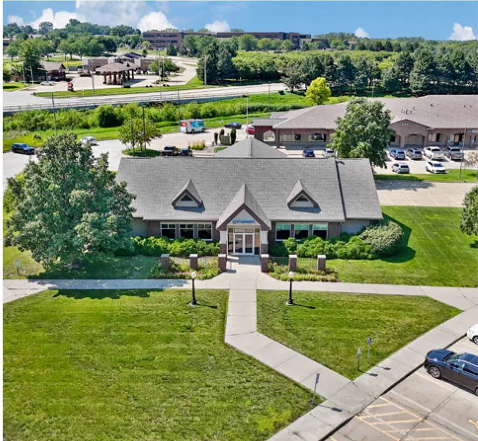 Johnston Office/Medical For Lease or Sale — Lease in Johnston, IA, photo 3 of 6