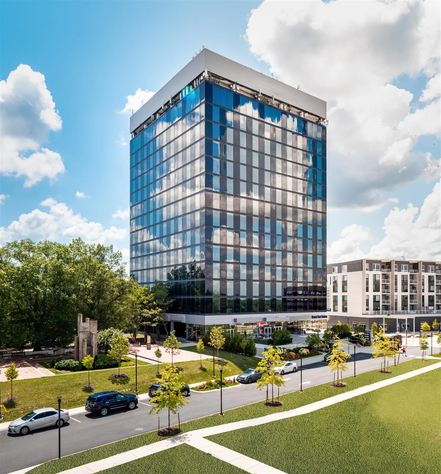 International Tower — Lease in Reston, VA, photo 1 of 8