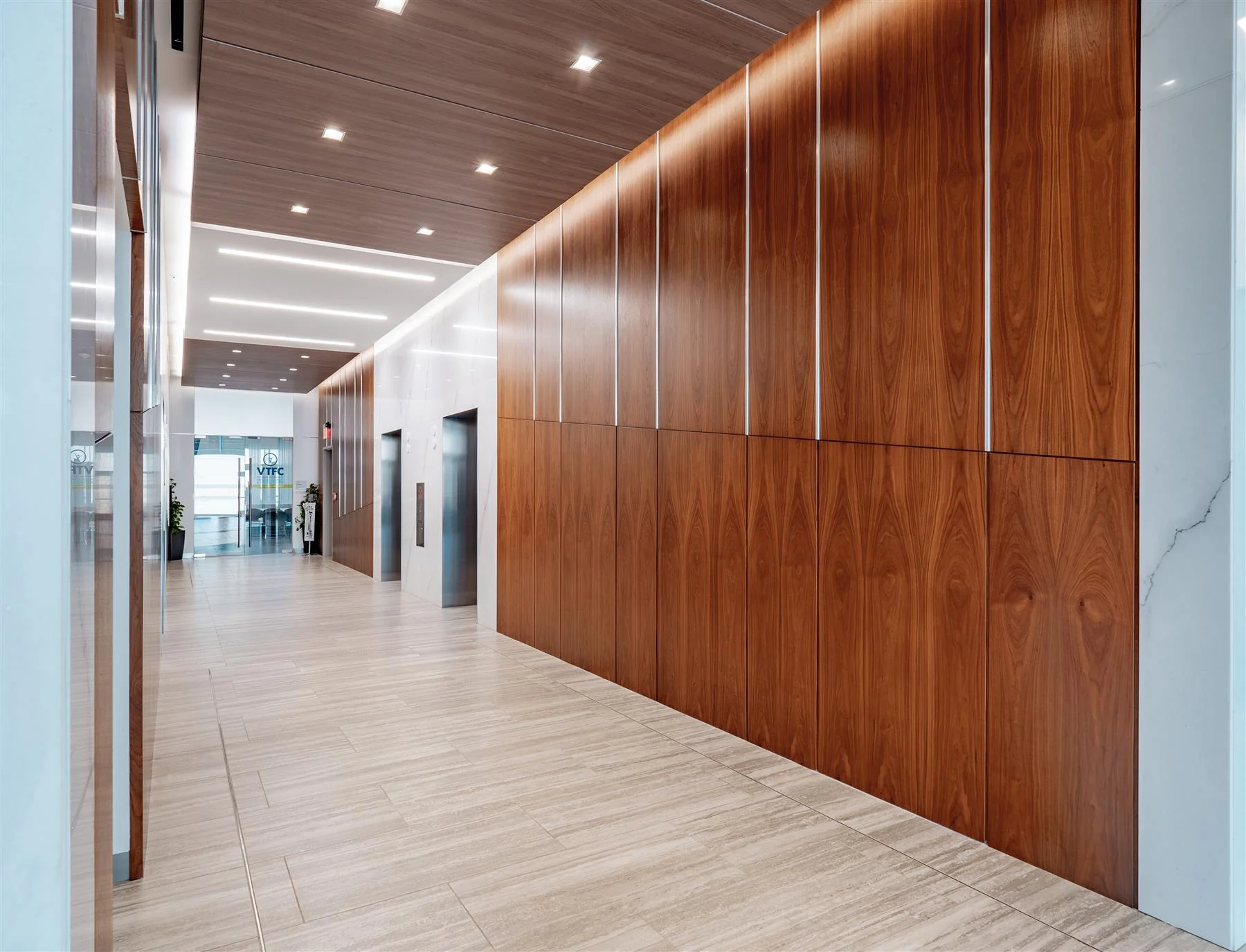 International Tower — Lease in Reston, VA, photo 5 of 8