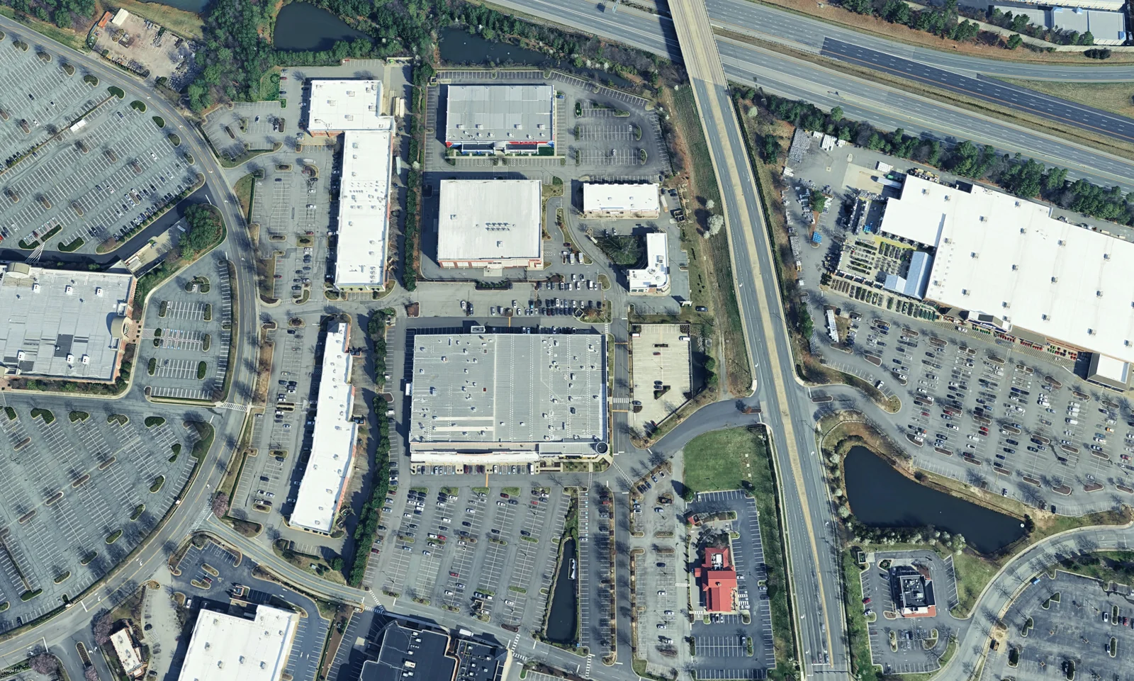 Ice Zone Shops at Downtown Short Pump — Lease in Glen Allen, VA, photo 2 of 2