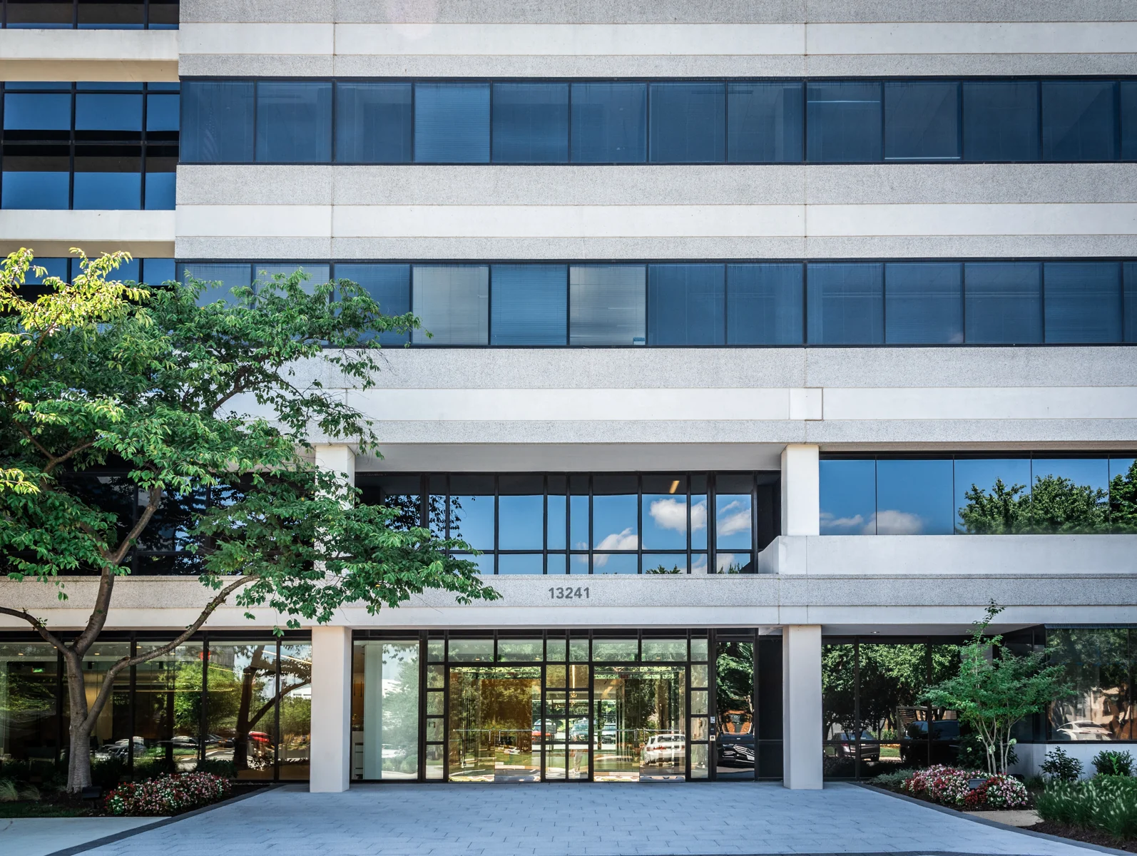 Caywood 41 — Lease in Herndon, VA, photo 1 of 8
