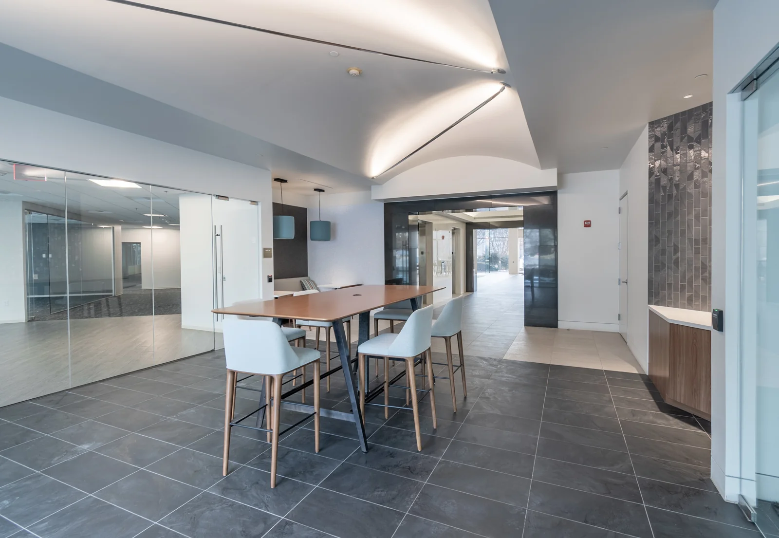Liberty Park East — Lease in Herndon, VA, photo 5 of 8
