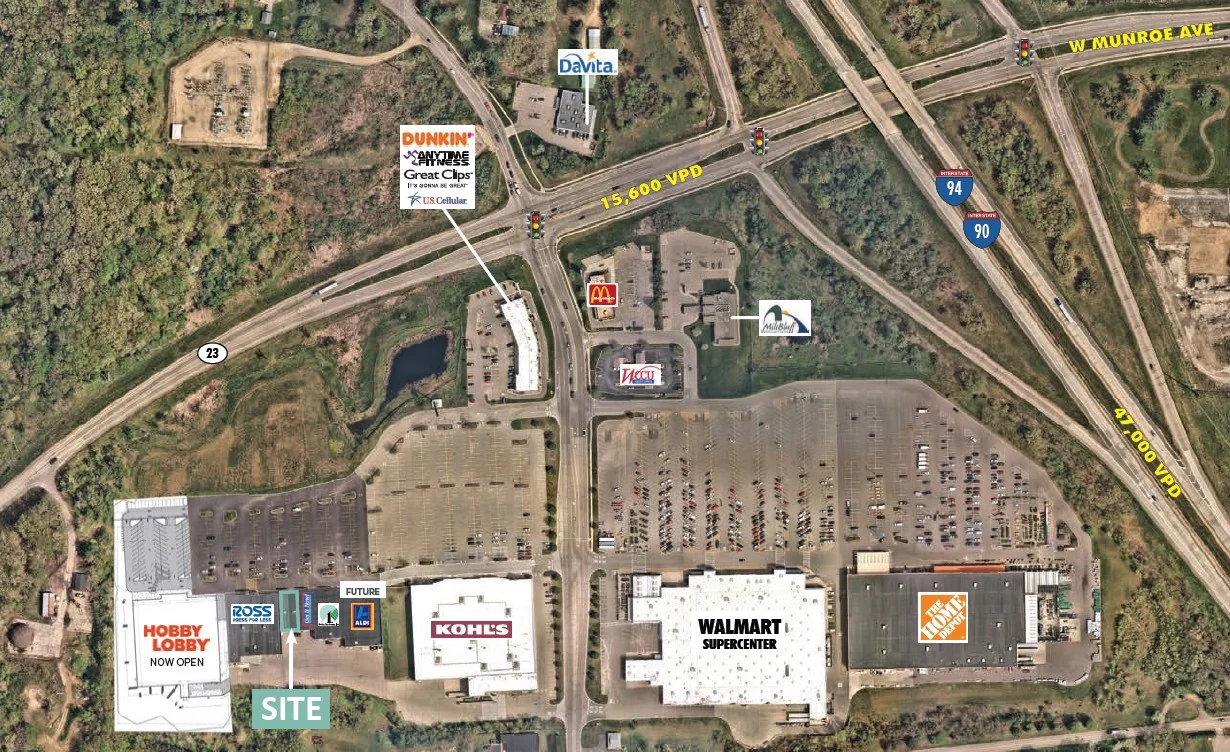 Lake Delton Marketplace — Lease in Wisconsin Dells, WI, photo 3 of 5