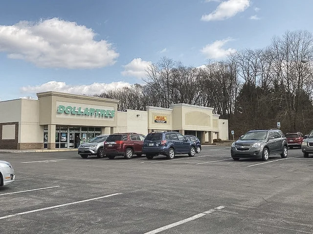 Wayne Heights Mall
