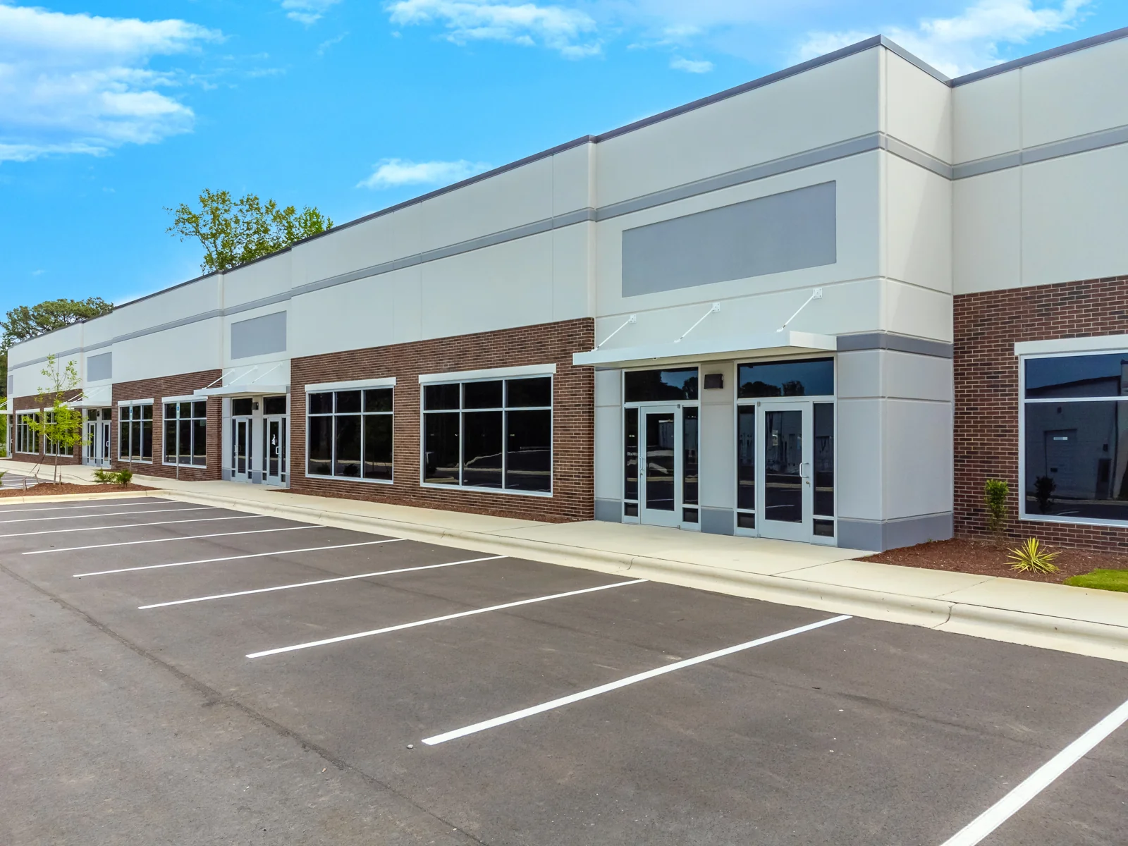 Garner Commerce Center — Lease in Garner, NC, photo 5 of 8