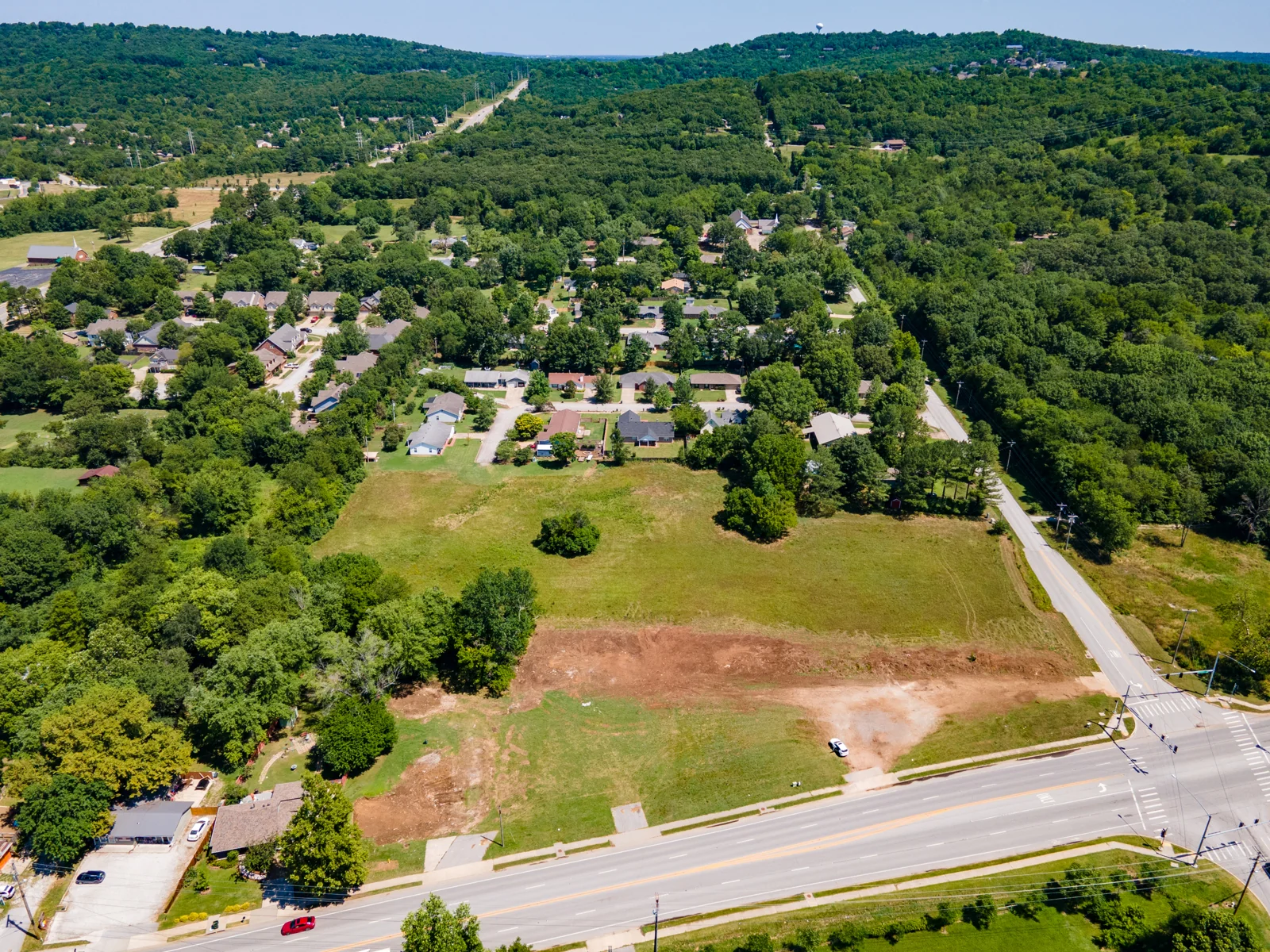 2790 S Stone Bridge Dr — Sale in Fayetteville, AR, photo 2 of 4