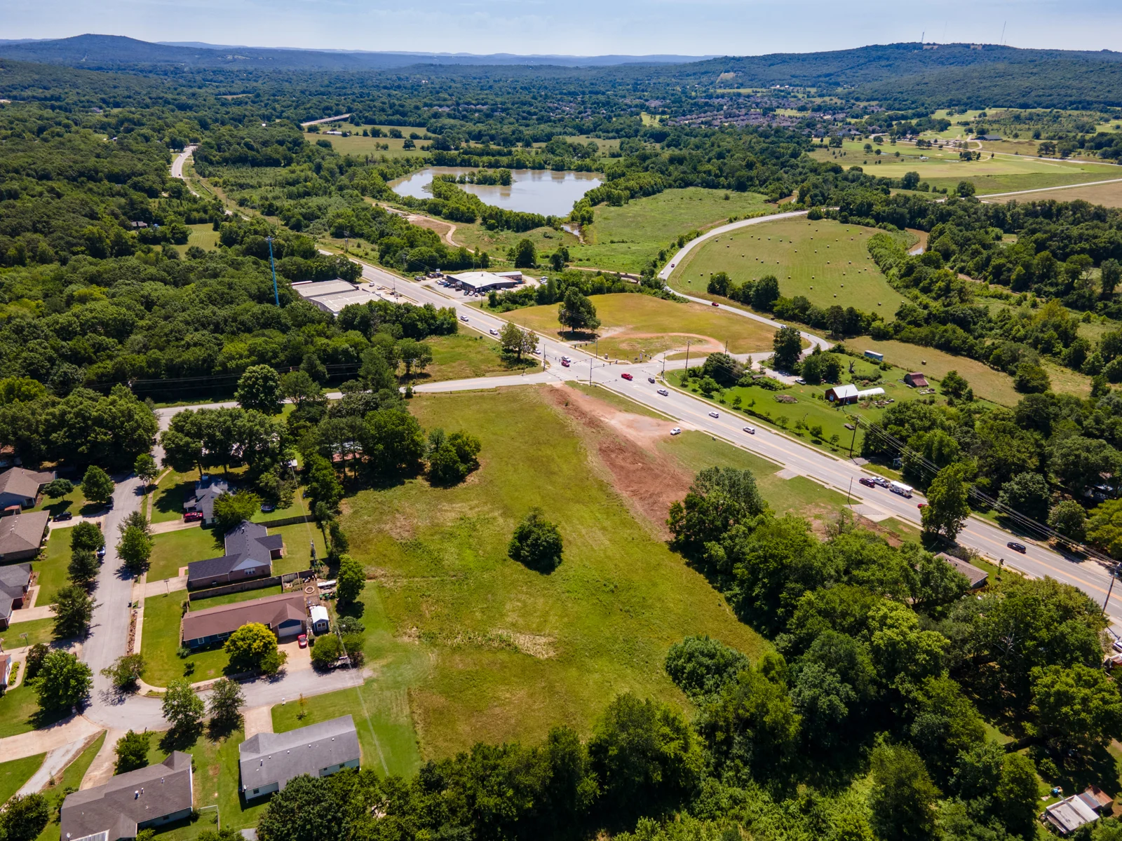 2790 S Stone Bridge Dr — Sale in Fayetteville, AR, photo 4 of 4