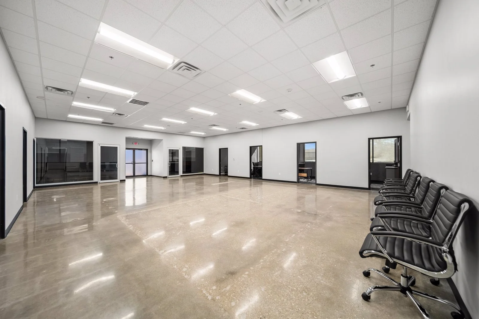 Office in Bentonville, AR — Lease in Bentonville, AR, photo 3 of 8