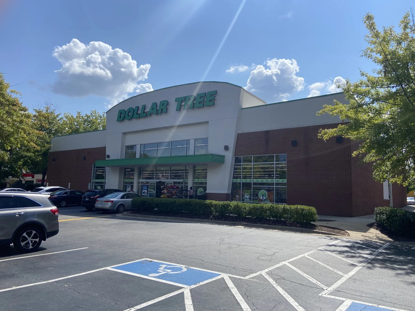 Falls Village — Lease in Raleigh, NC, photo 3 of 8