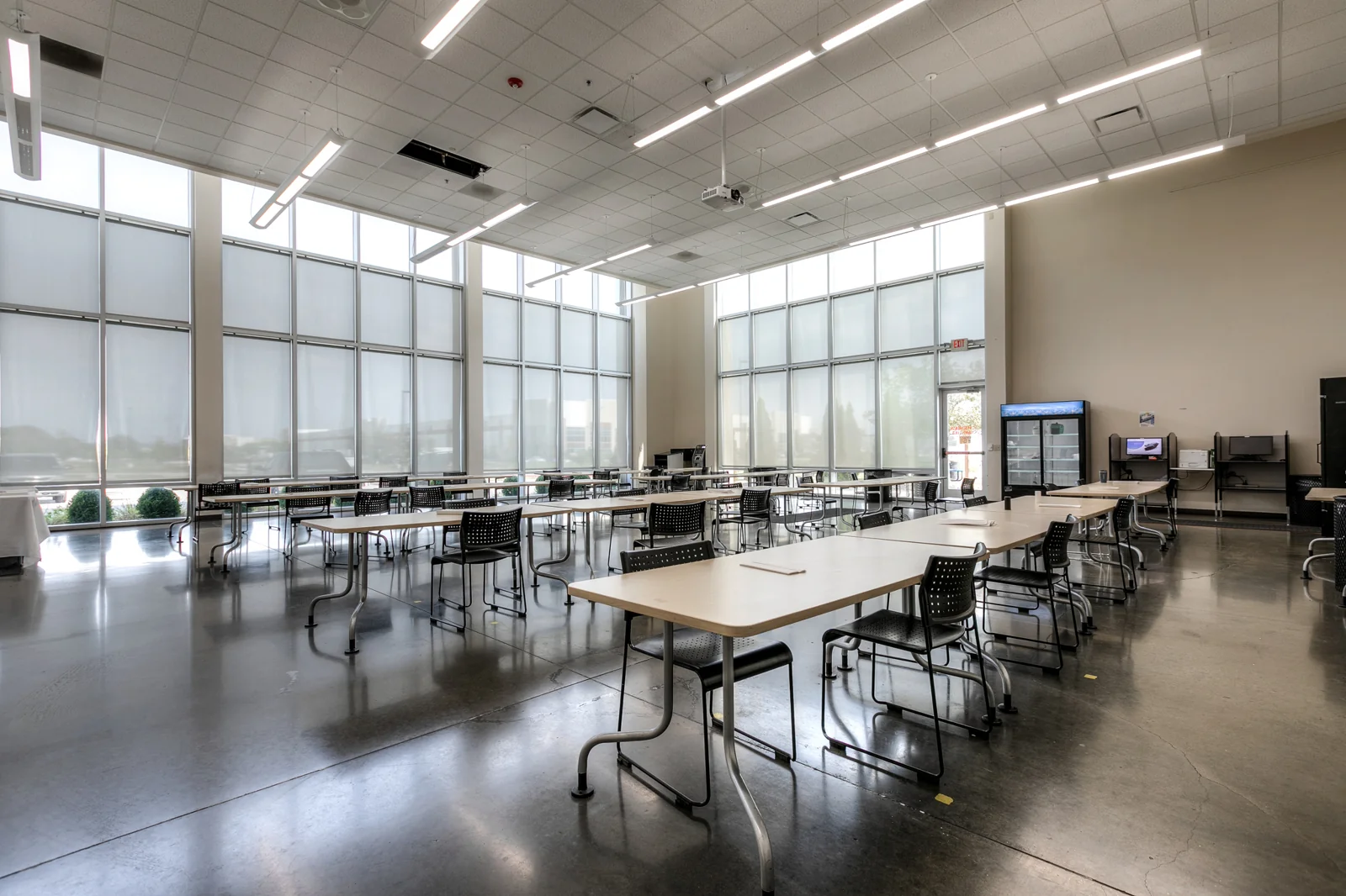 Class A Manufacturing Faciltiy — Sale in Riverside, MO, photo 5 of 7