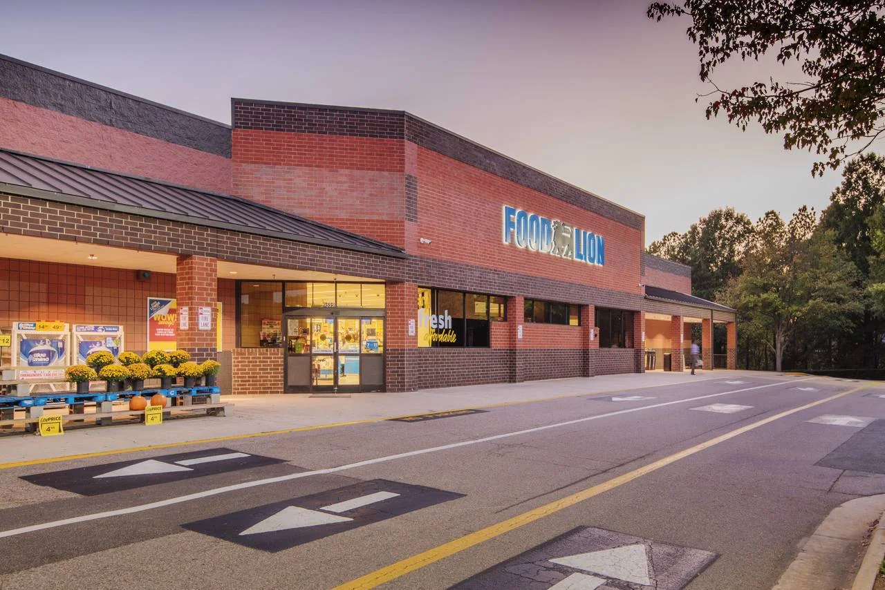 Six Forks Station — Lease in Raleigh, NC, photo 2 of 5