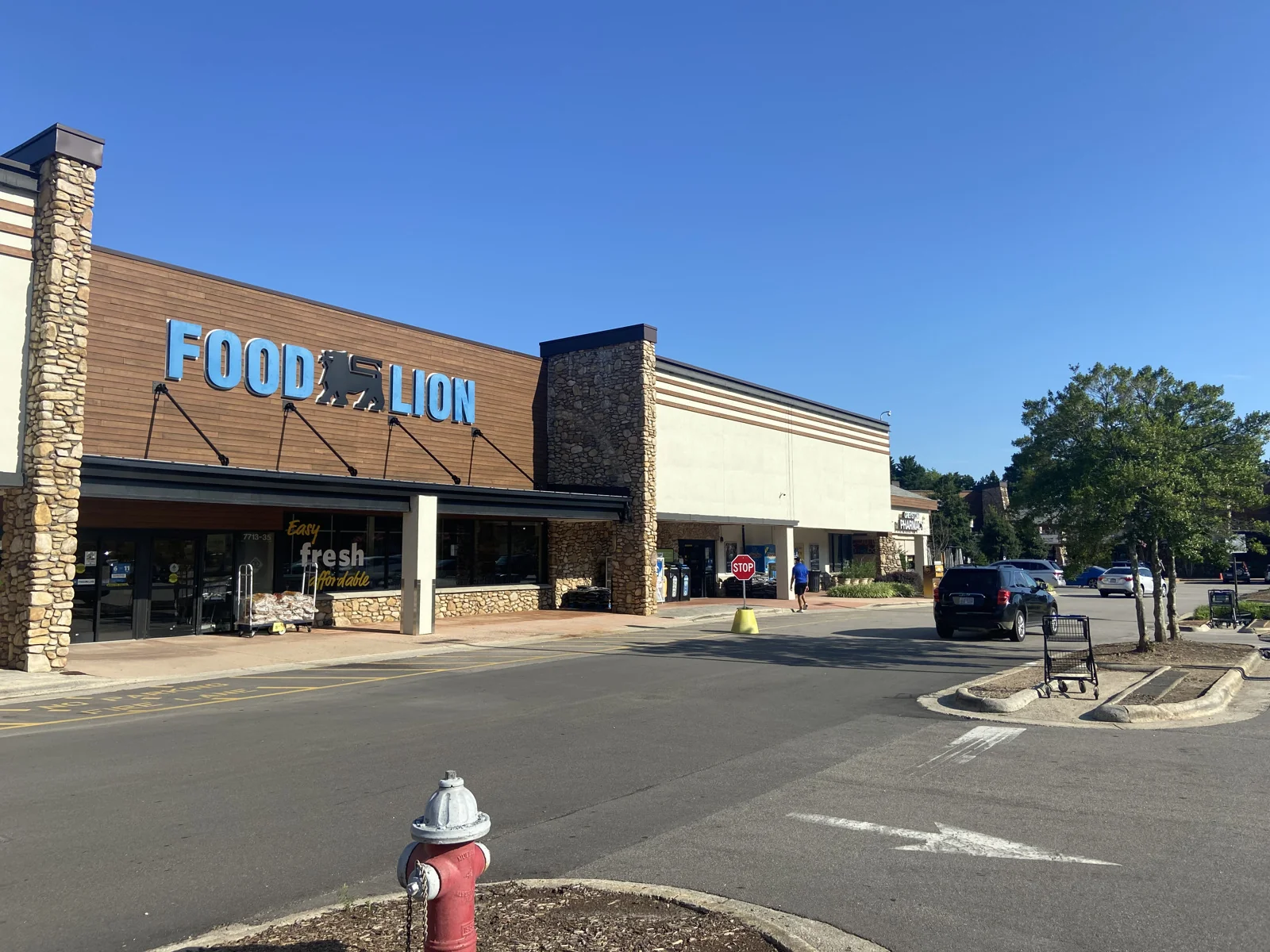 Greystone Village — Lease in Raleigh, NC, photo 2 of 8