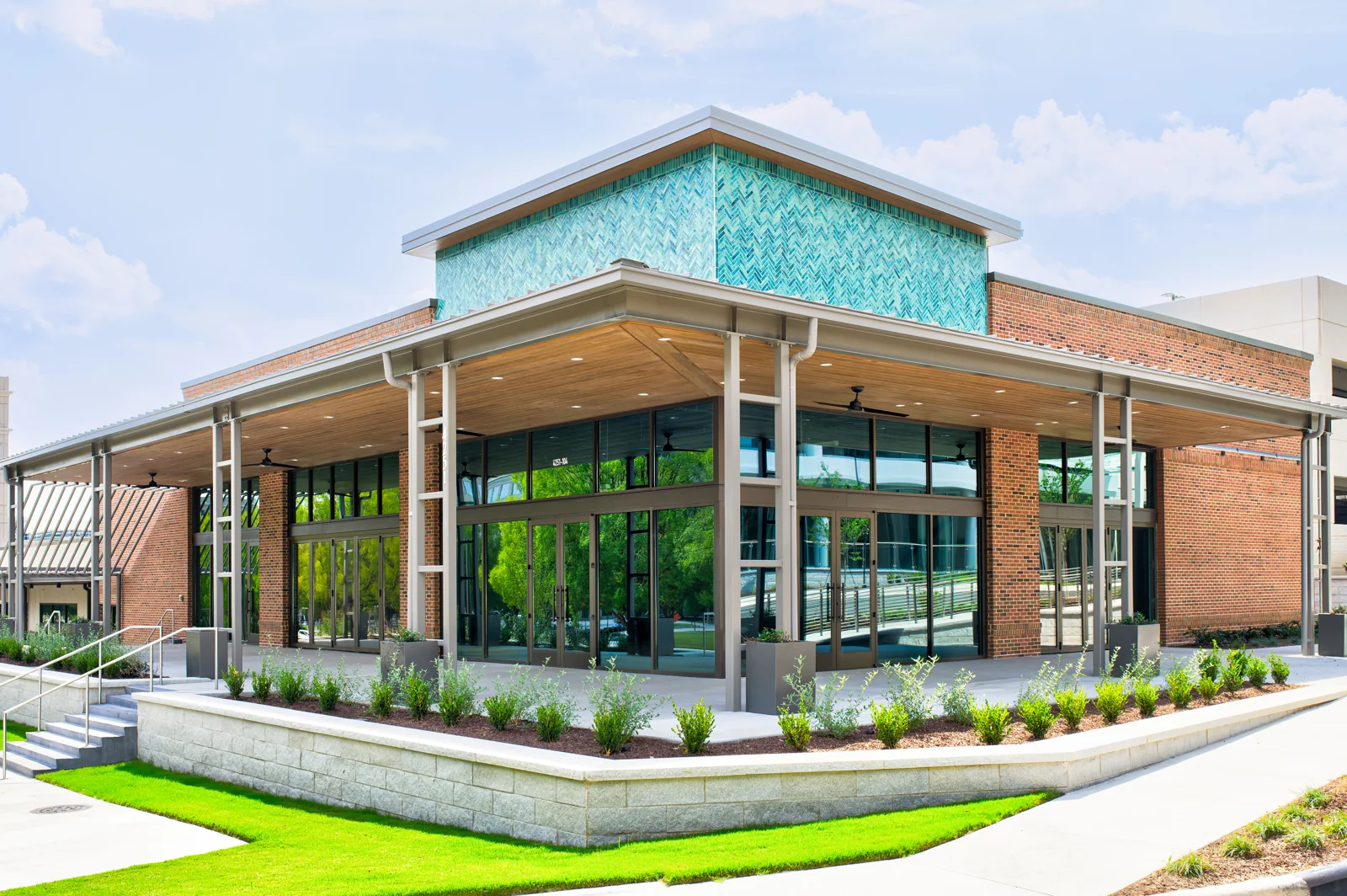 GlenLake Retail — Lease in Raleigh, NC, photo 2 of 6