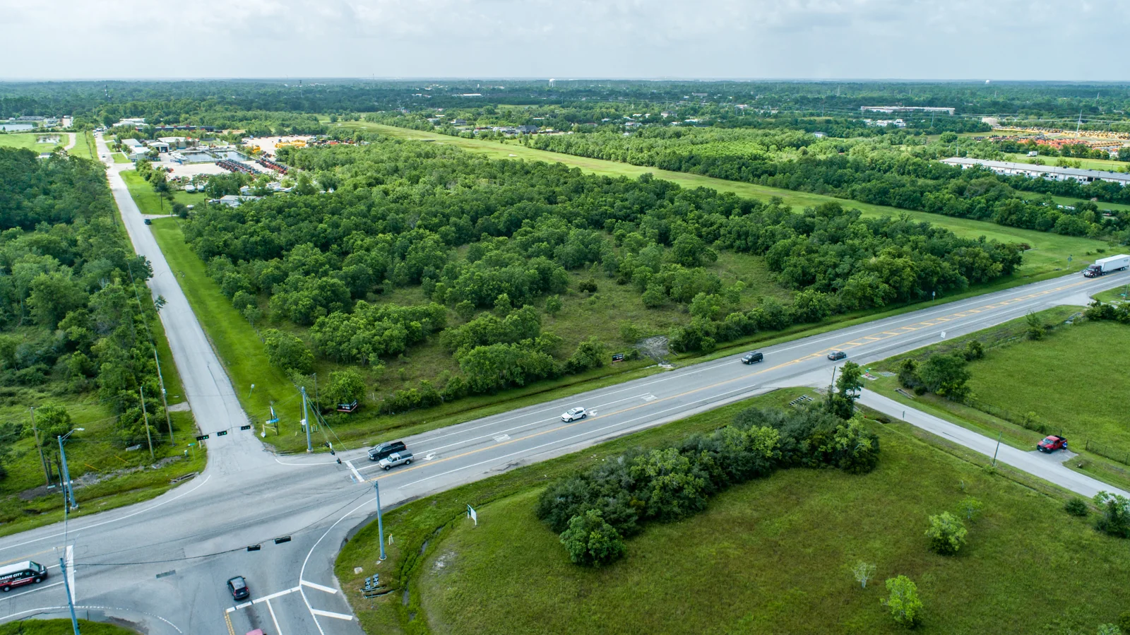Land in League City, TX — Sale in League City, TX, photo 1 of 2