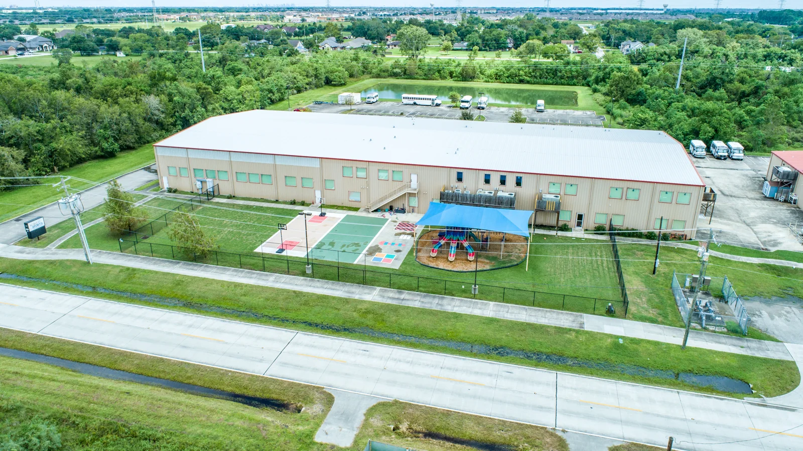 Industrial in League City, TX — Sale in League City, TX, photo 2 of 5