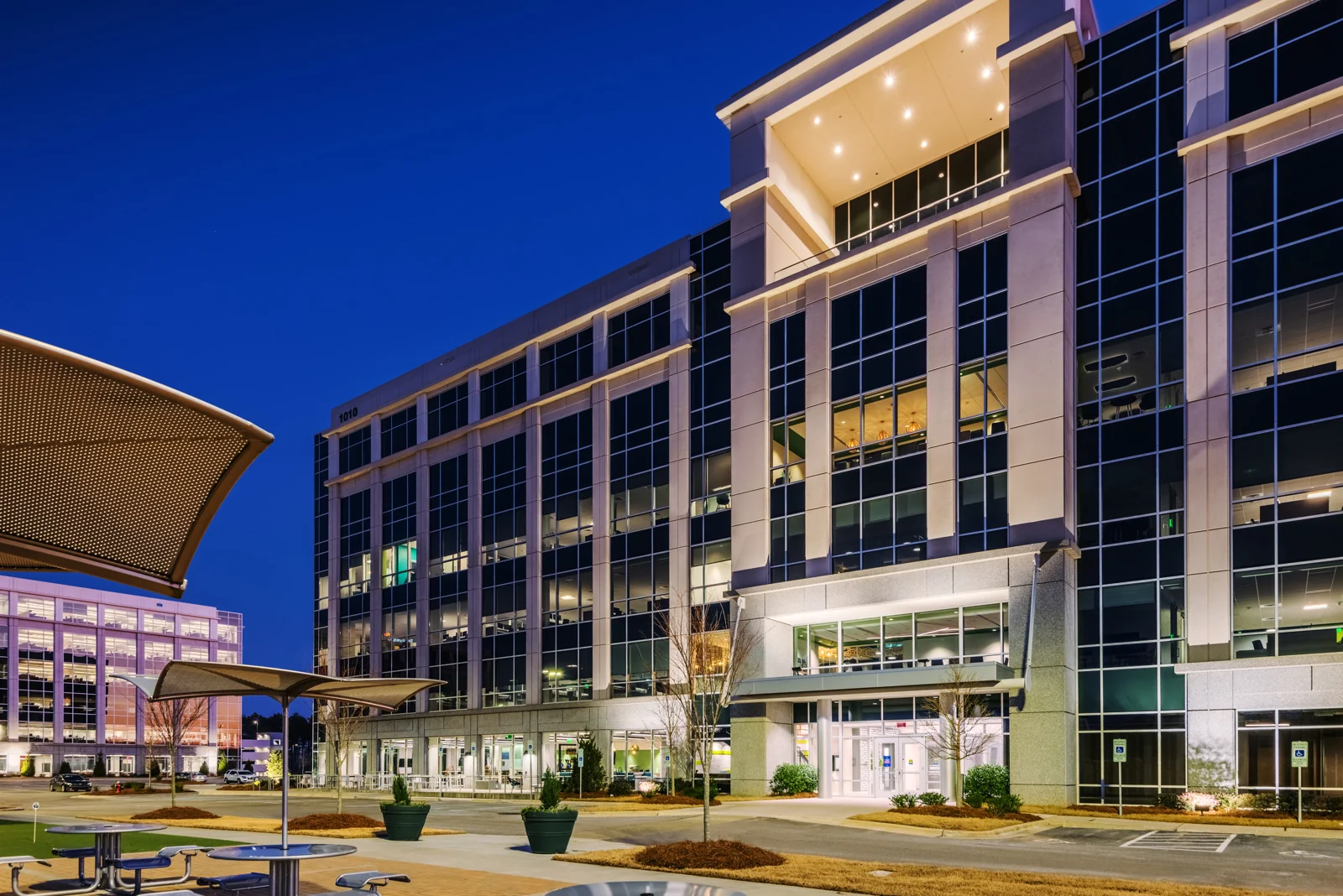 Perimeter Six — Lease in Morrisville, NC, photo 1 of 7