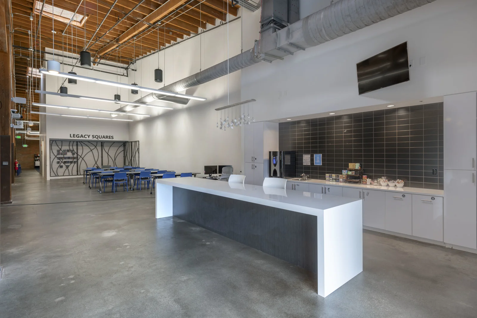 Retail in Durham, NC — Lease in Durham, NC, photo 4 of 7