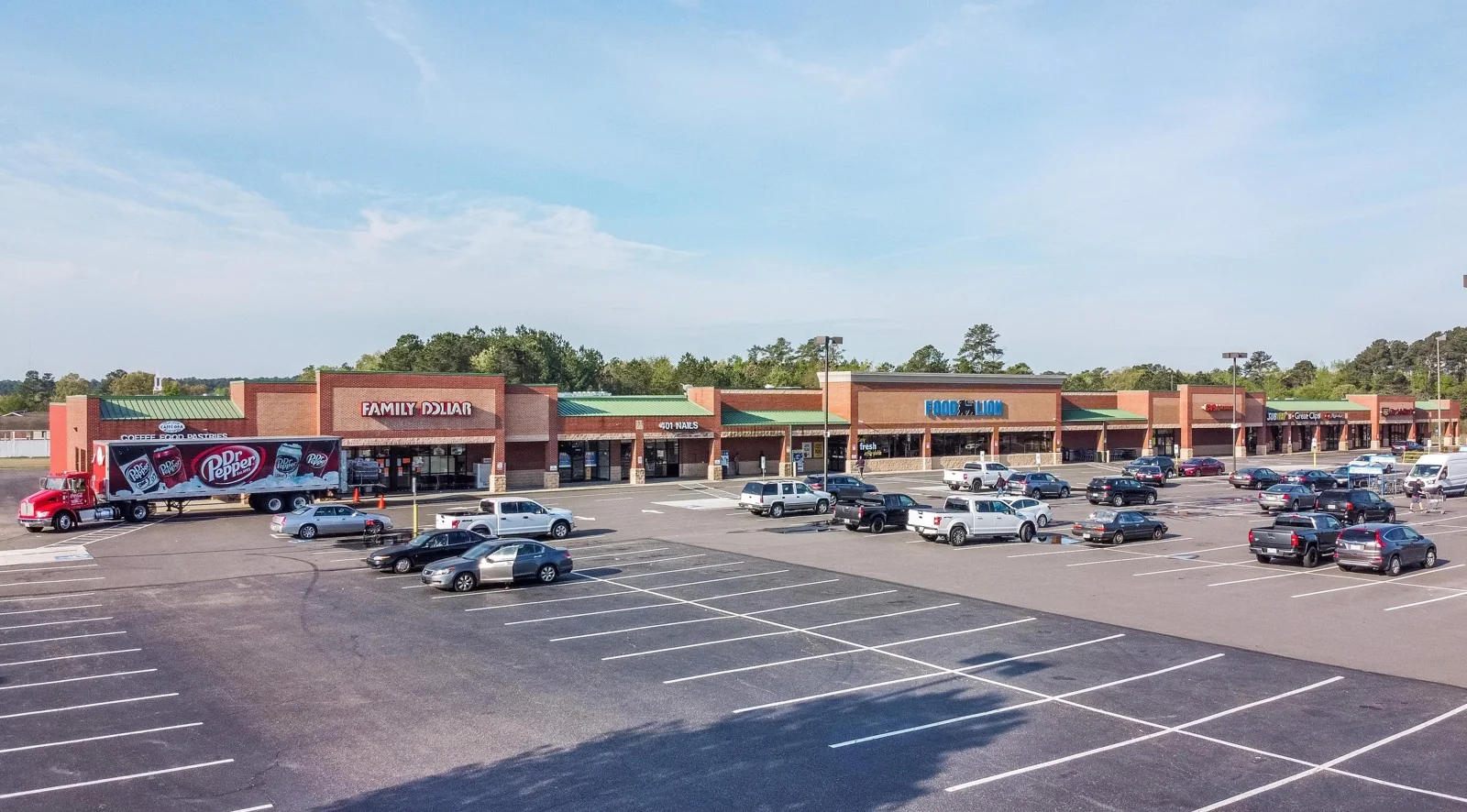 Westin Centre — Lease in Fayetteville, NC, photo 1 of 3