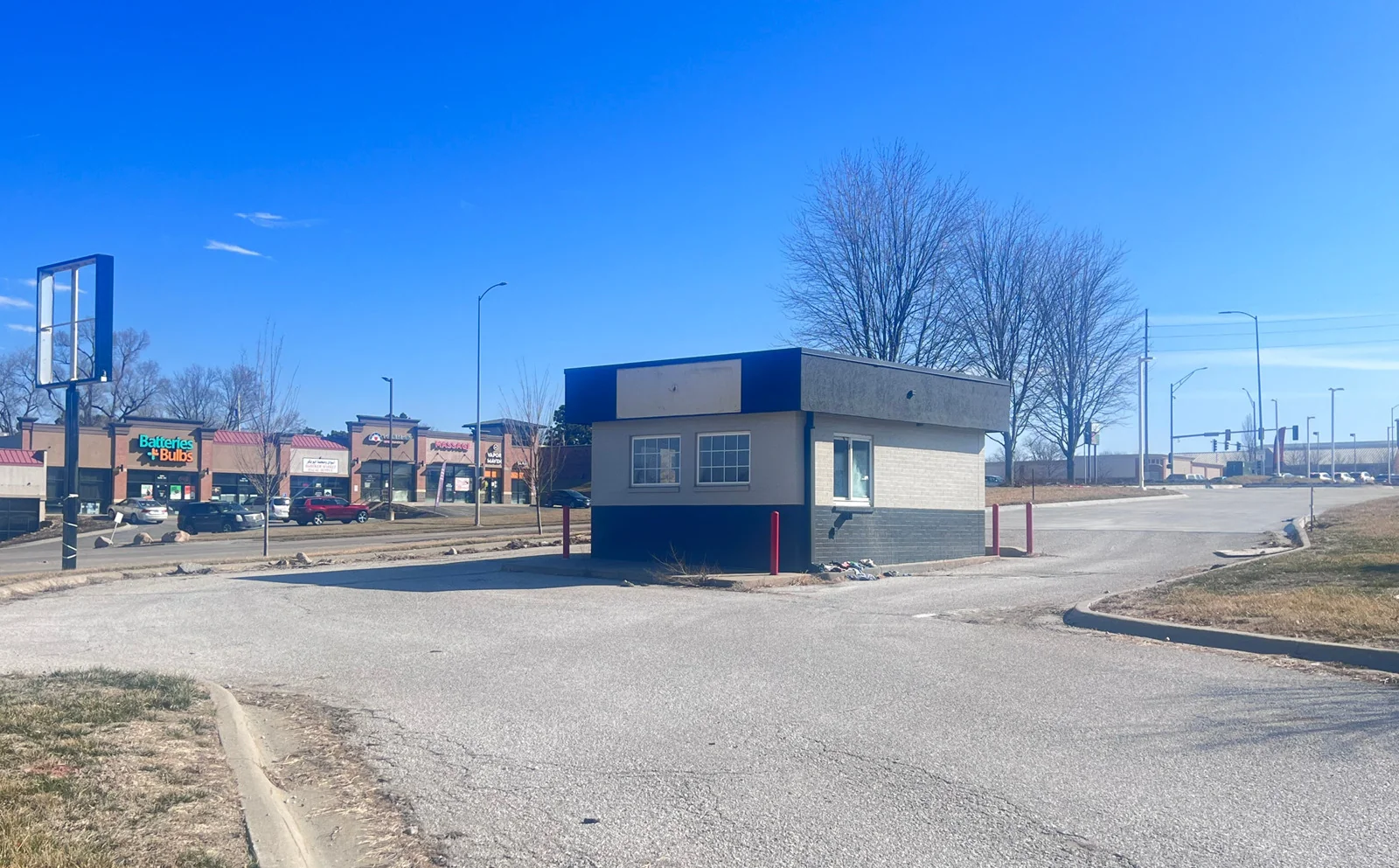 90th & Blondo - photo 1 - Omaha, NE