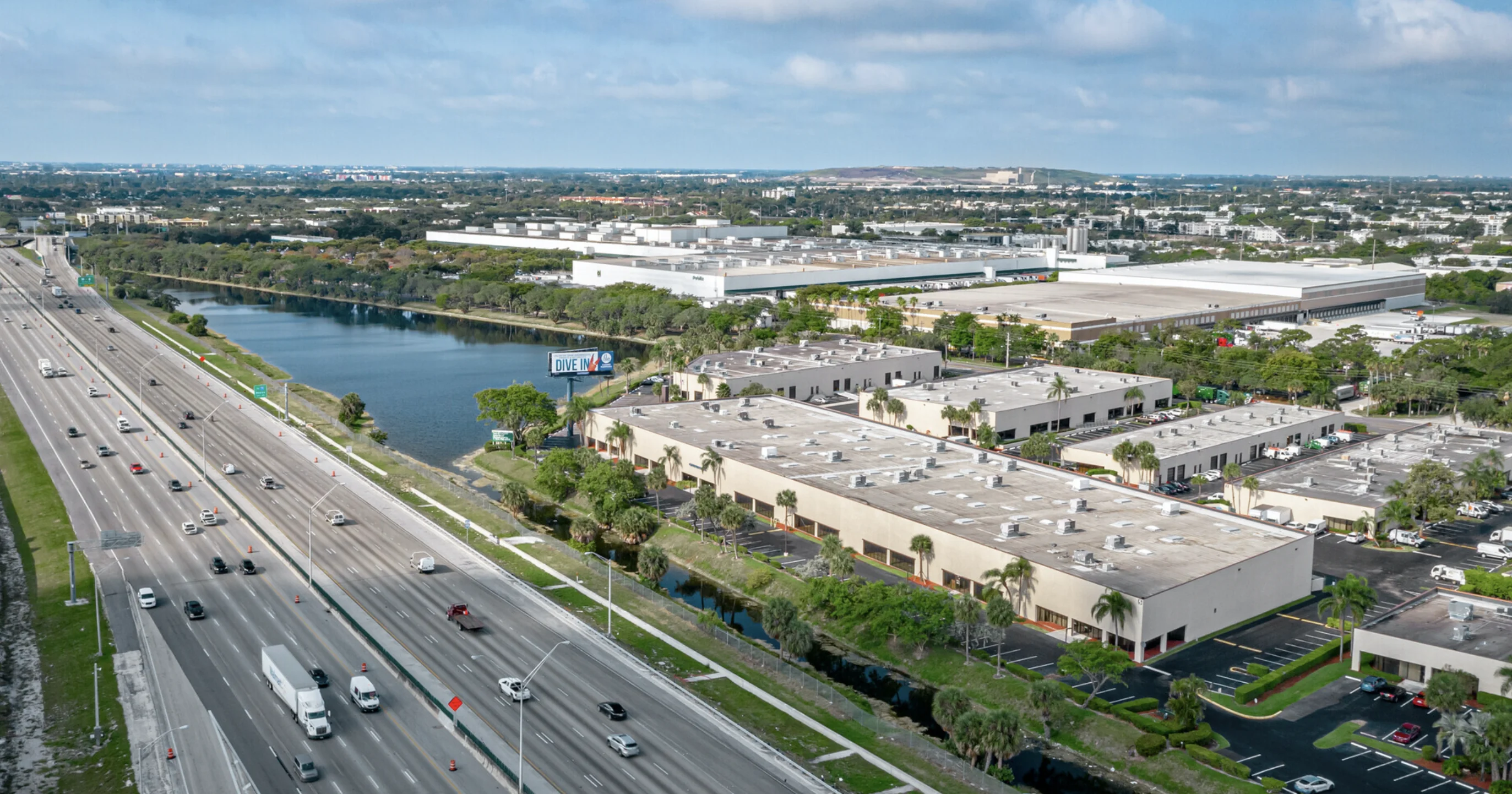 Quadrant Business Center - Building 5 — Lease in Deerfield Beach, FL, photo 1 of 3
