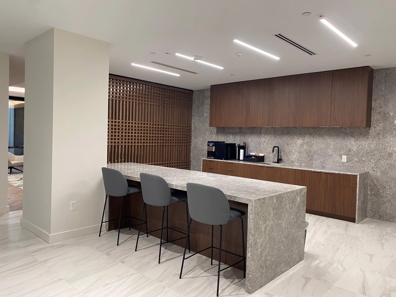 Boca Center — Lease in Boca Raton, FL, photo 4 of 8