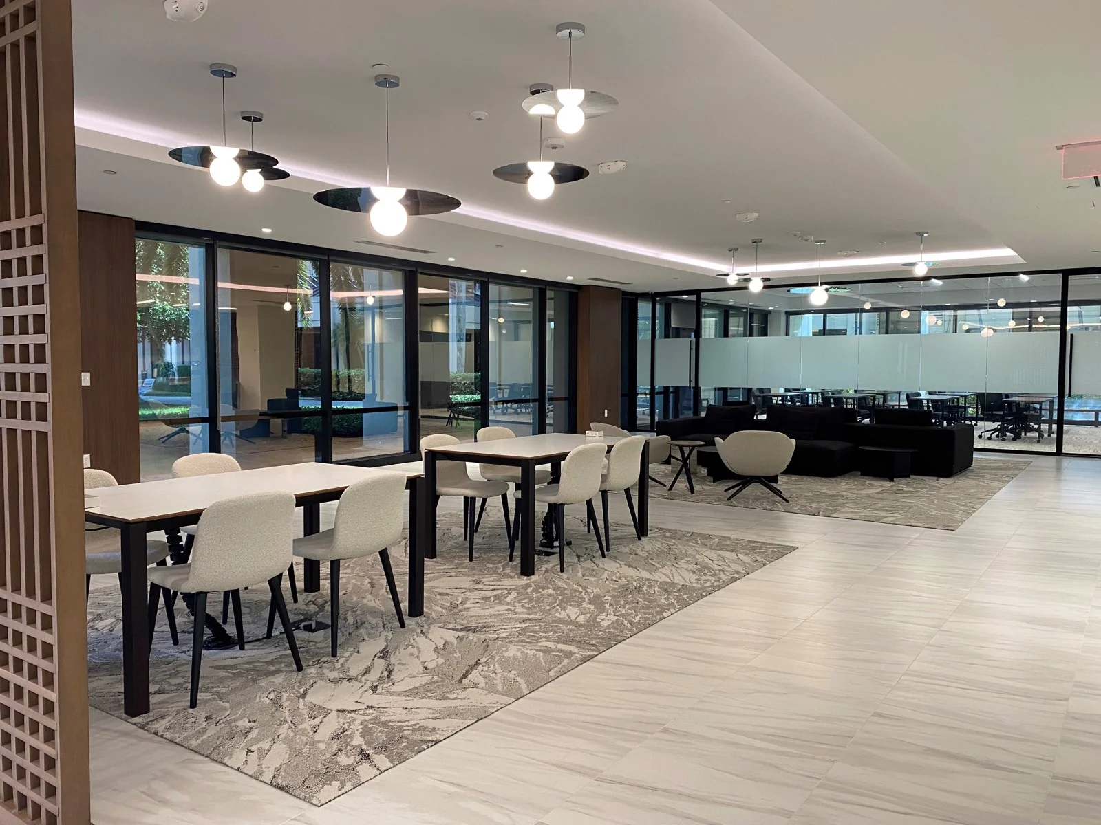 Boca Center — Lease in Boca Raton, FL, photo 5 of 8