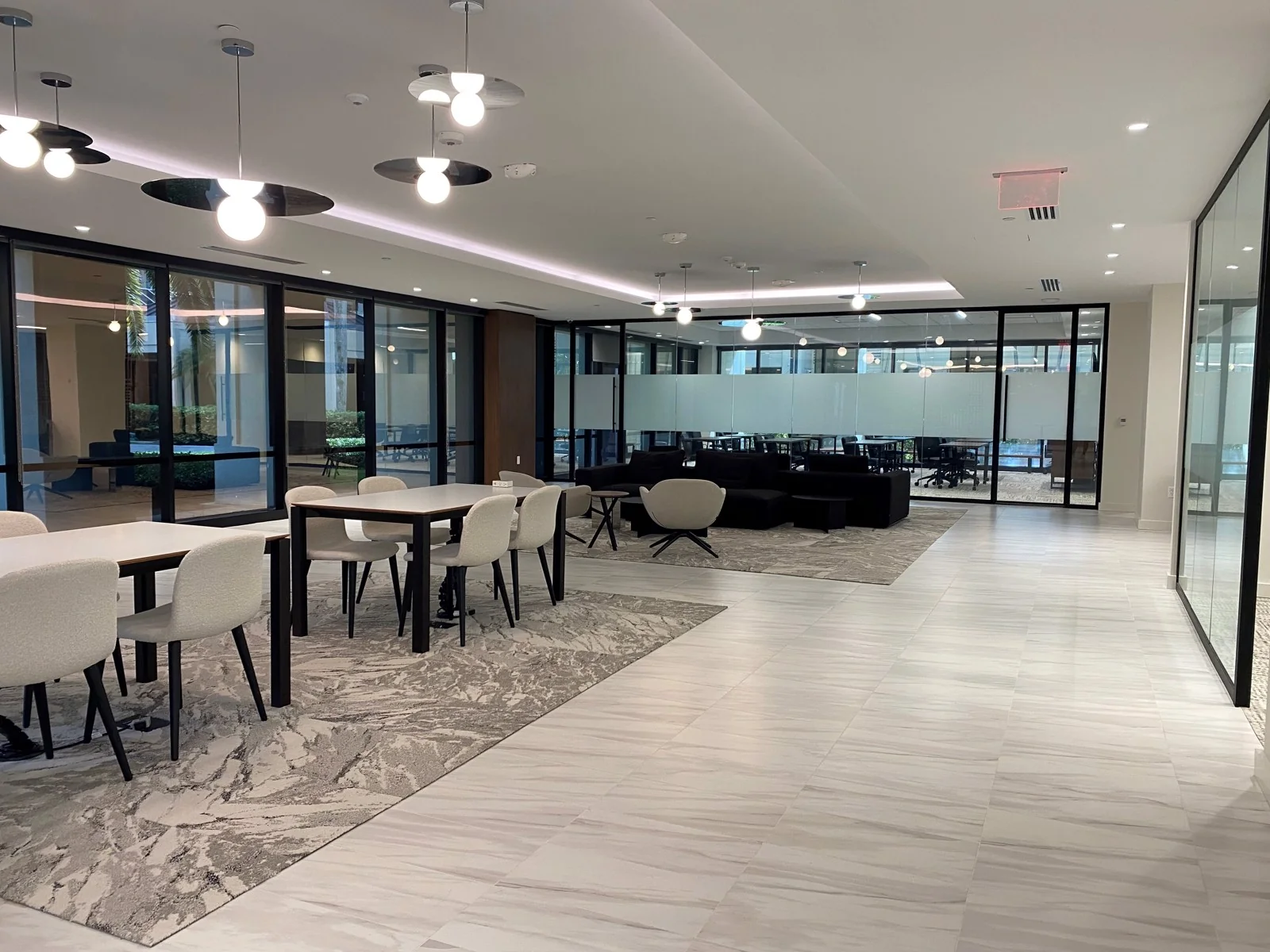 Boca Center — Lease in Boca Raton, FL, photo 6 of 8