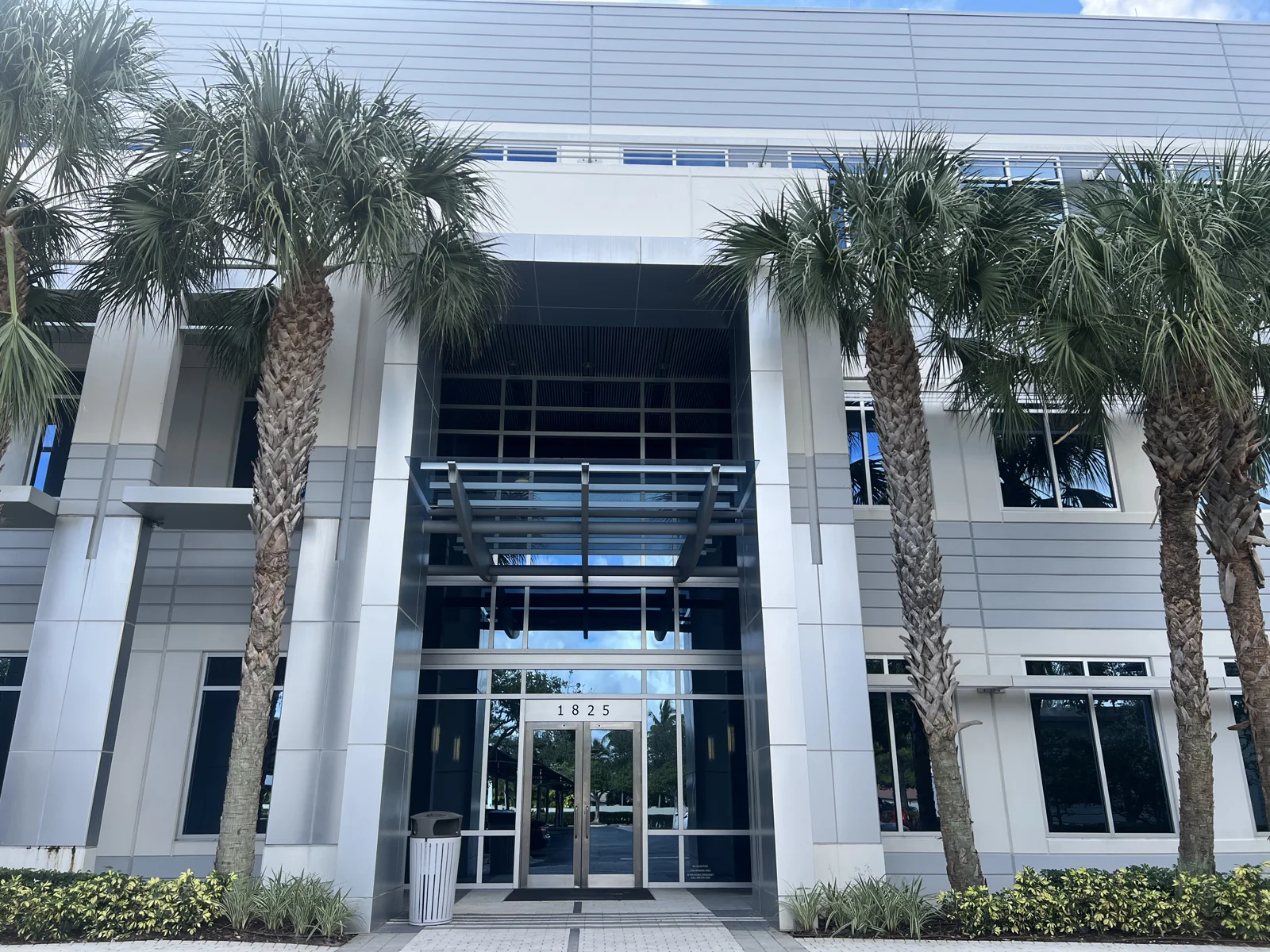 Lynn Financial Center — Lease in Boca Raton, FL, photo 2 of 8