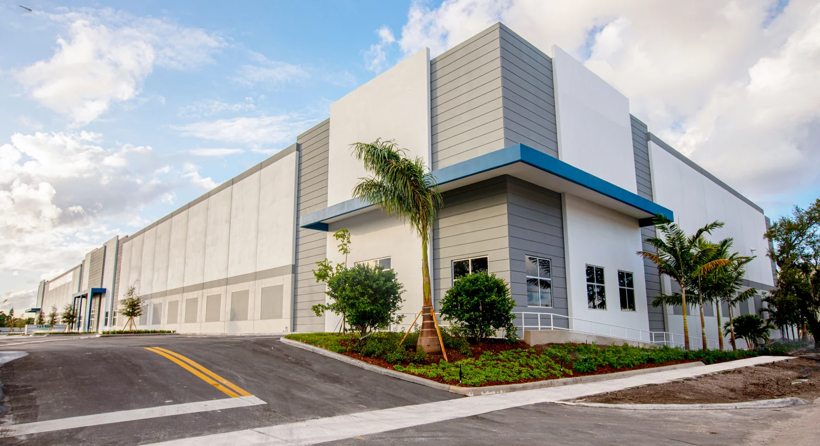 FLL Logistics