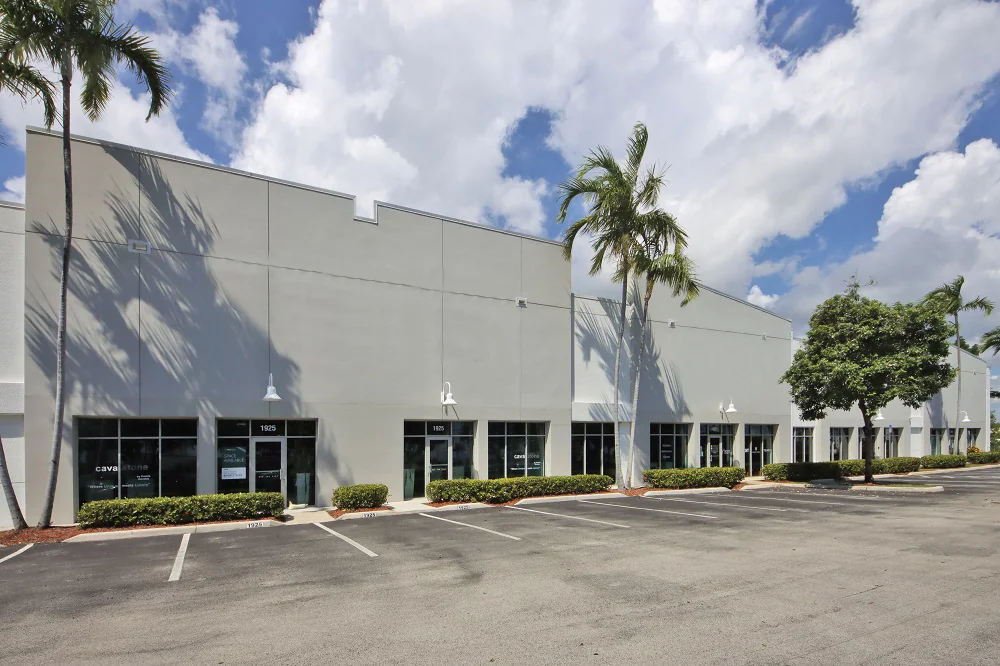 Prologis Hollywood Park 6 — Lease in Dania Beach, FL, photo 2 of 8