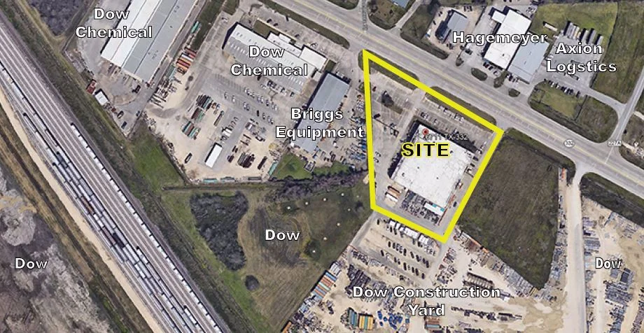 Industrial in Clute, TX — Sale in Clute, TX, photo 2 of 3